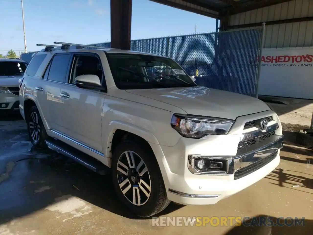 1 Photograph of a damaged car JTEZU5JR5K5206714 TOYOTA 4RUNNER 2019