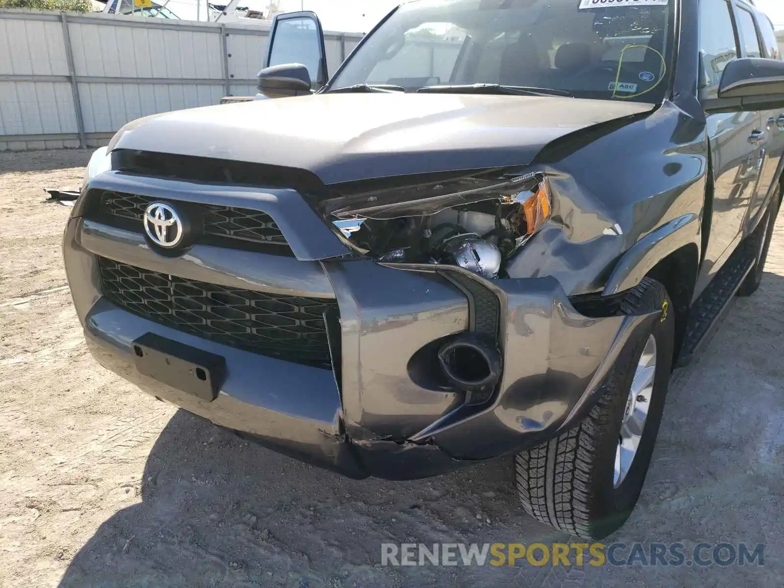 9 Photograph of a damaged car JTEZU5JR5K5209841 TOYOTA 4RUNNER 2019