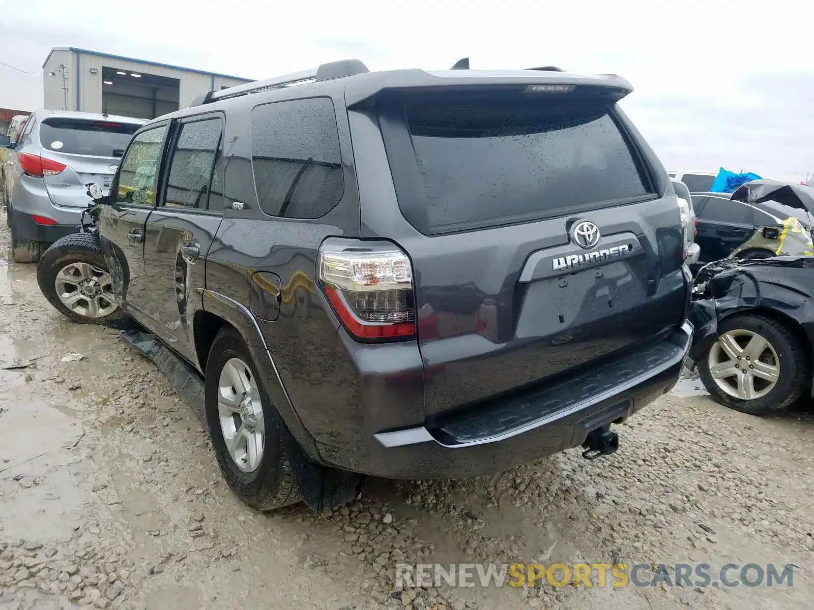 3 Photograph of a damaged car JTEZU5JR5K5210486 TOYOTA 4RUNNER 2019