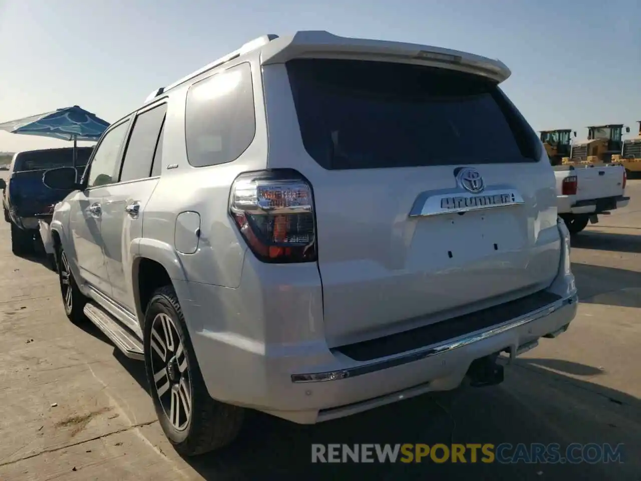 3 Photograph of a damaged car JTEZU5JR5K5211122 TOYOTA 4RUNNER 2019