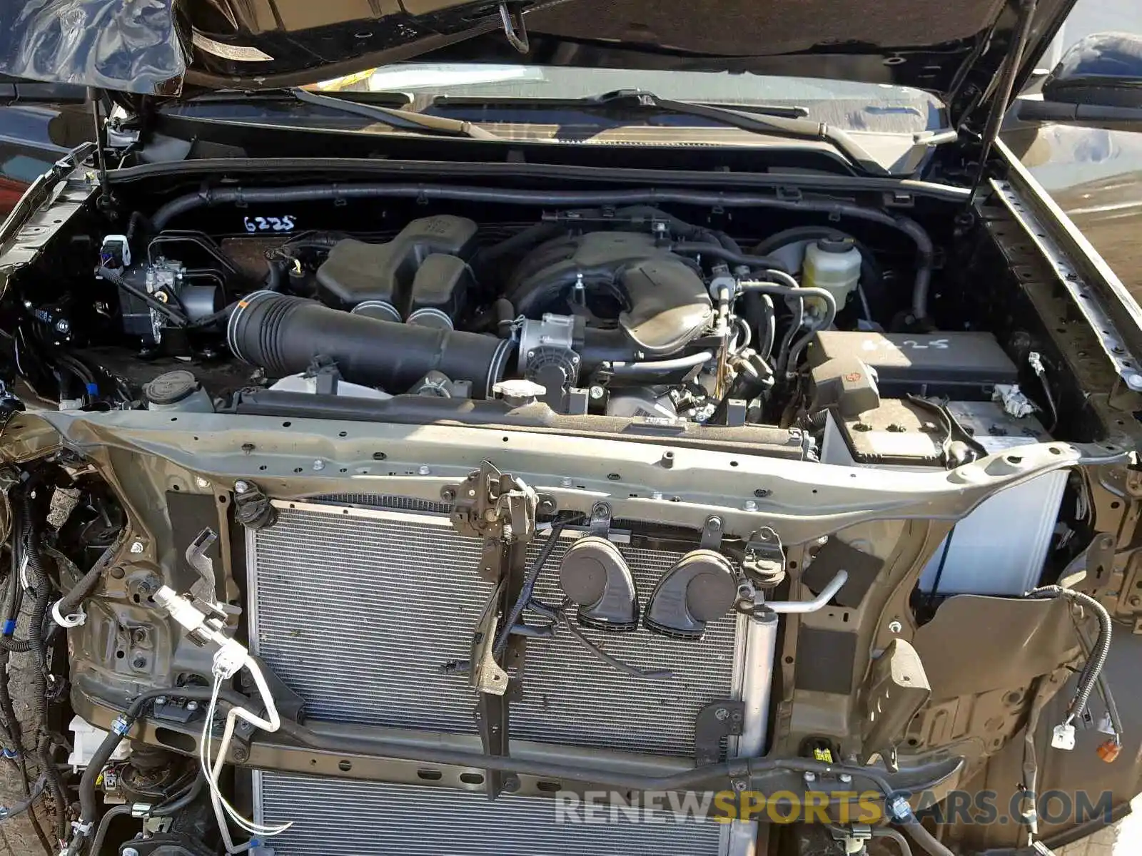 7 Photograph of a damaged car JTEZU5JR5K5211590 TOYOTA 4RUNNER 2019