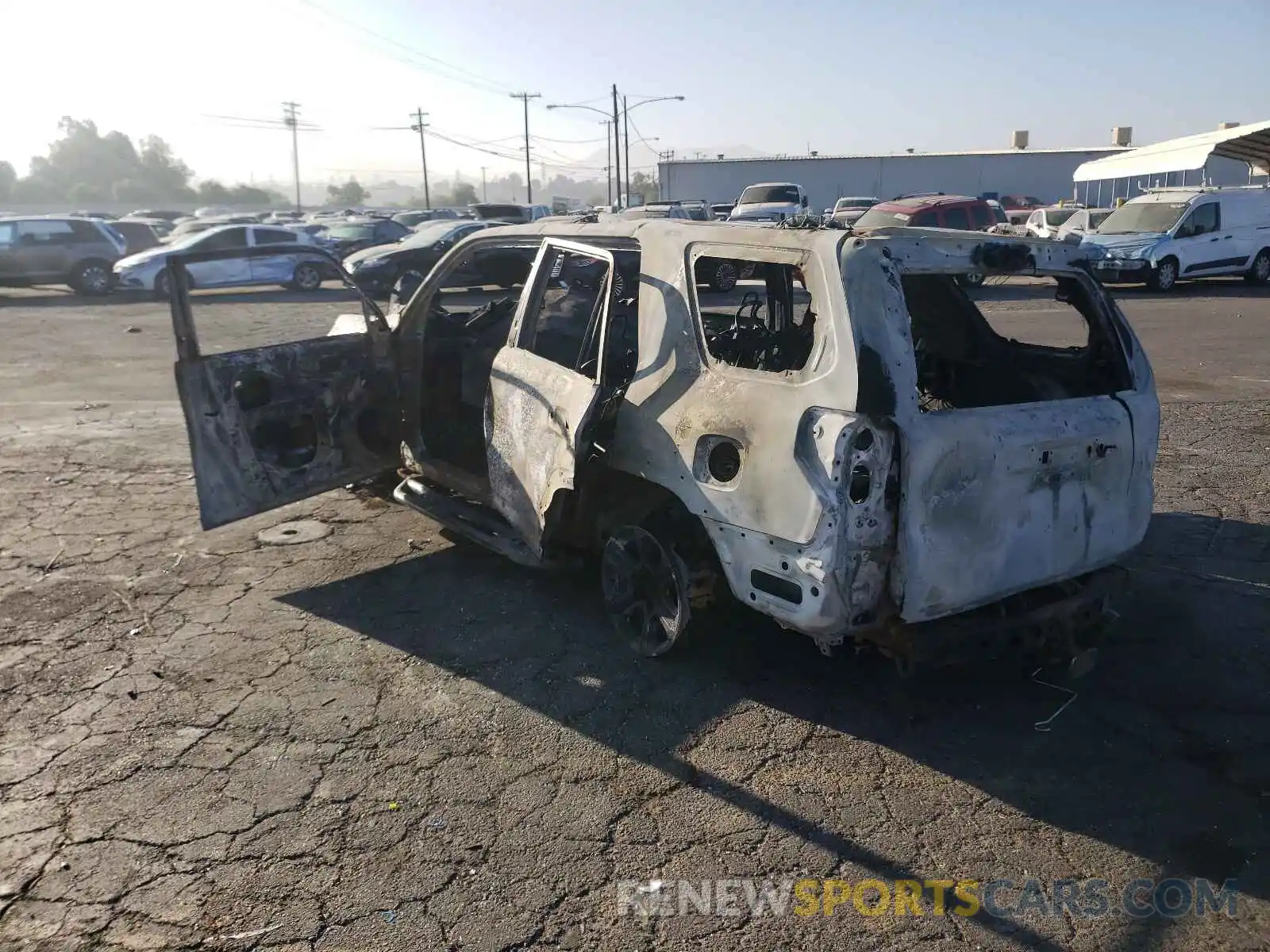 3 Photograph of a damaged car JTEZU5JR6K5193018 TOYOTA 4RUNNER 2019