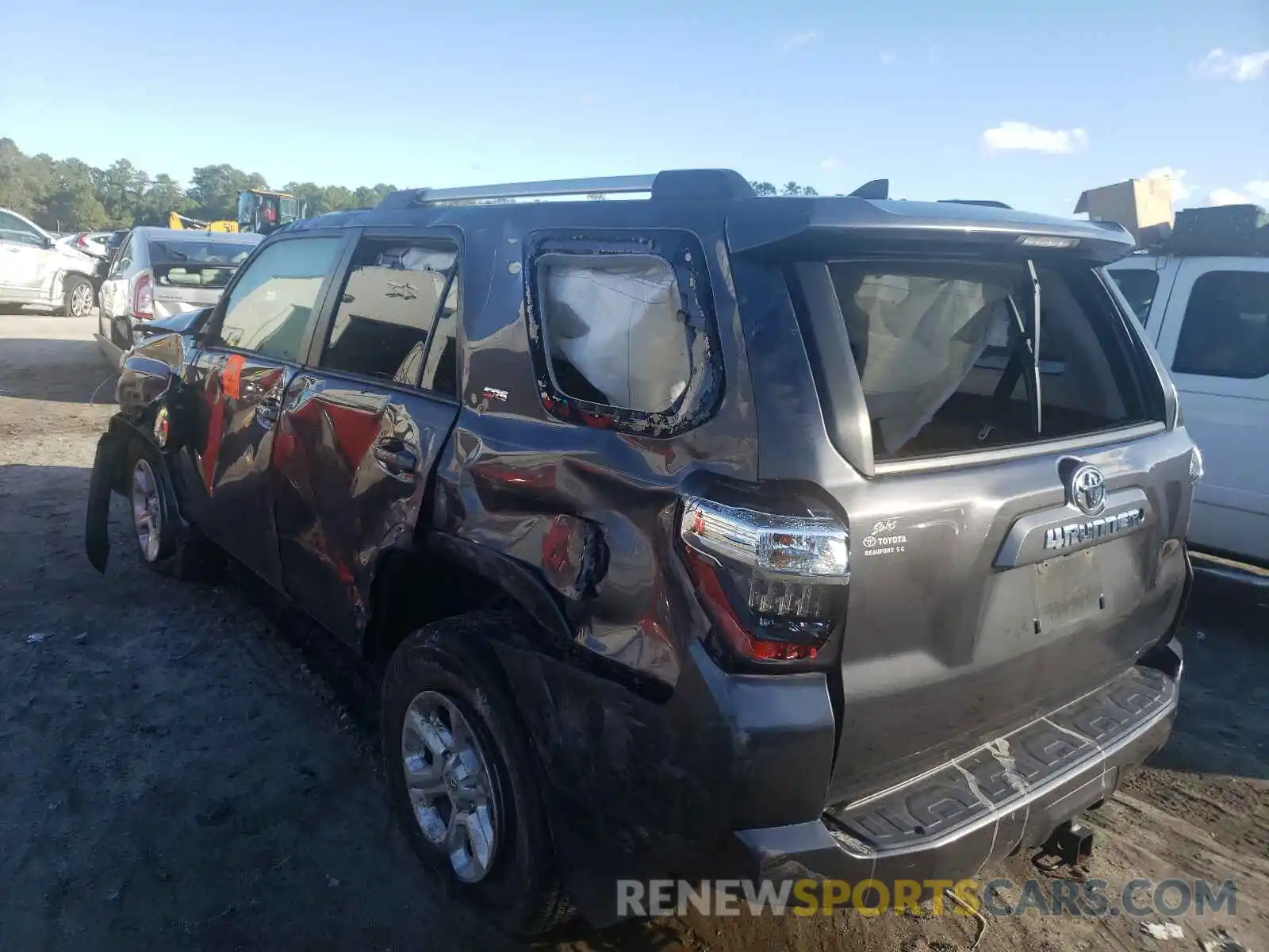 3 Photograph of a damaged car JTEZU5JR6K5194301 TOYOTA 4RUNNER 2019