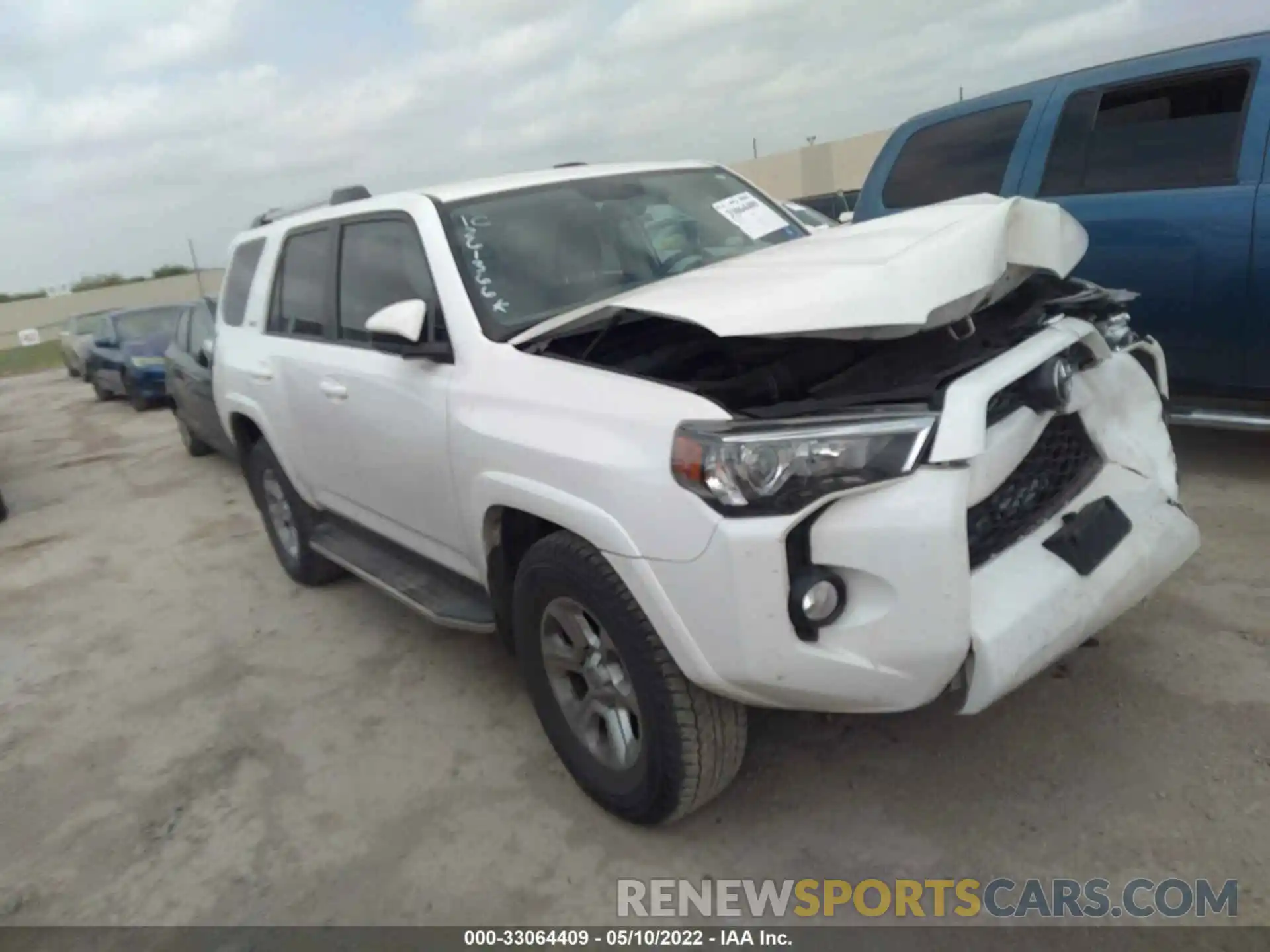 1 Photograph of a damaged car JTEZU5JR6K5194363 TOYOTA 4RUNNER 2019