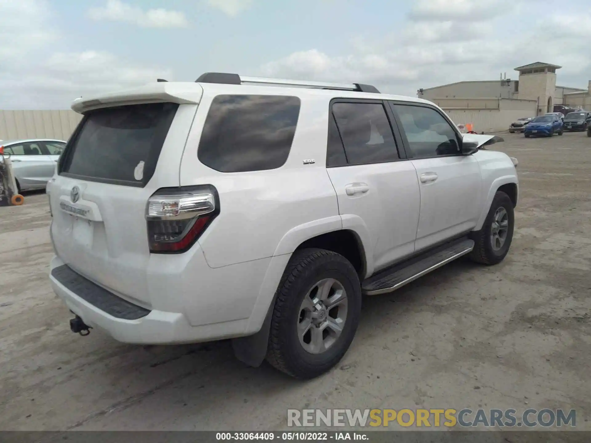 4 Фотография поврежденного автомобиля JTEZU5JR6K5194363 TOYOTA 4RUNNER 2019