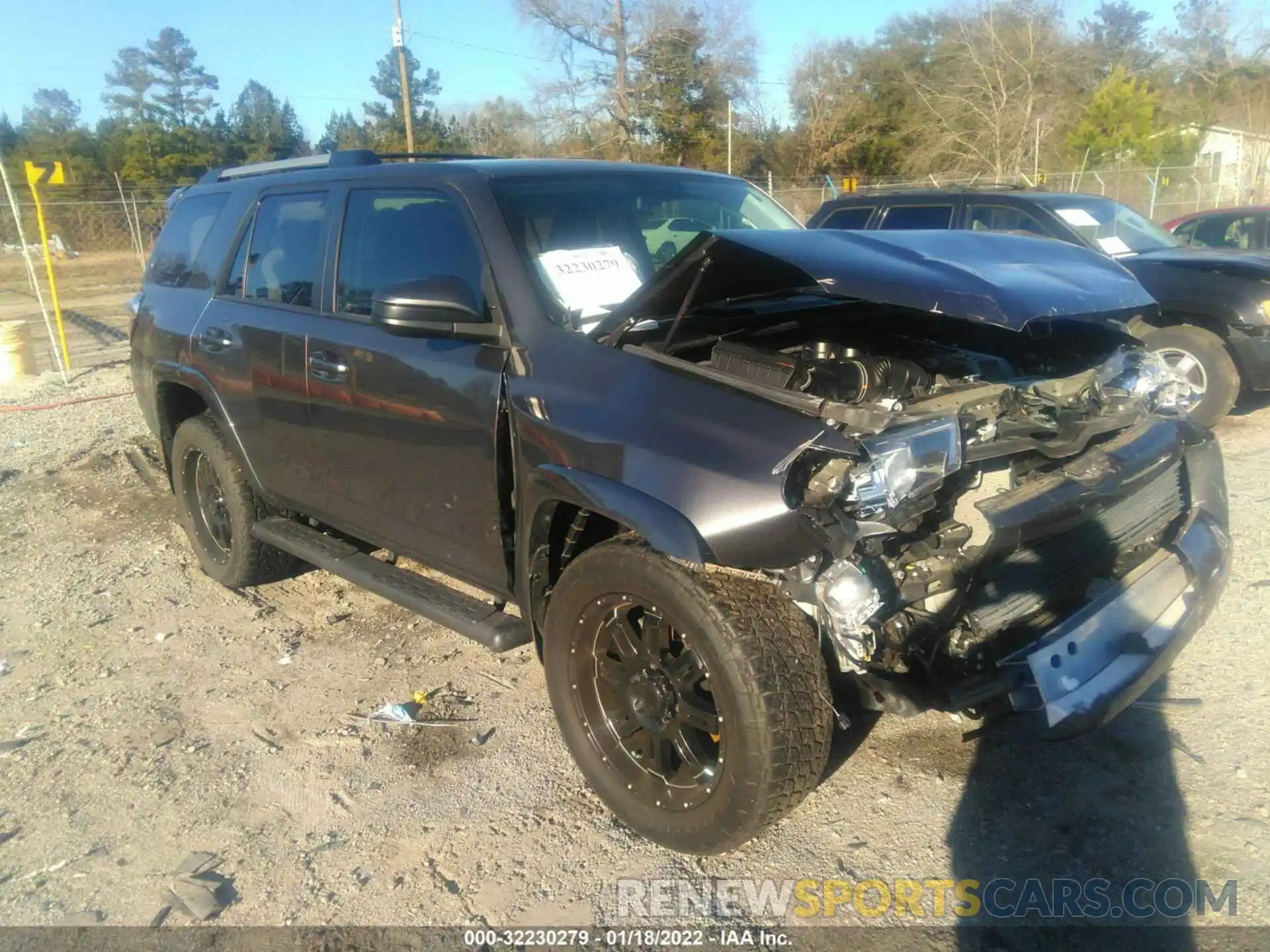 1 Photograph of a damaged car JTEZU5JR6K5198154 TOYOTA 4RUNNER 2019