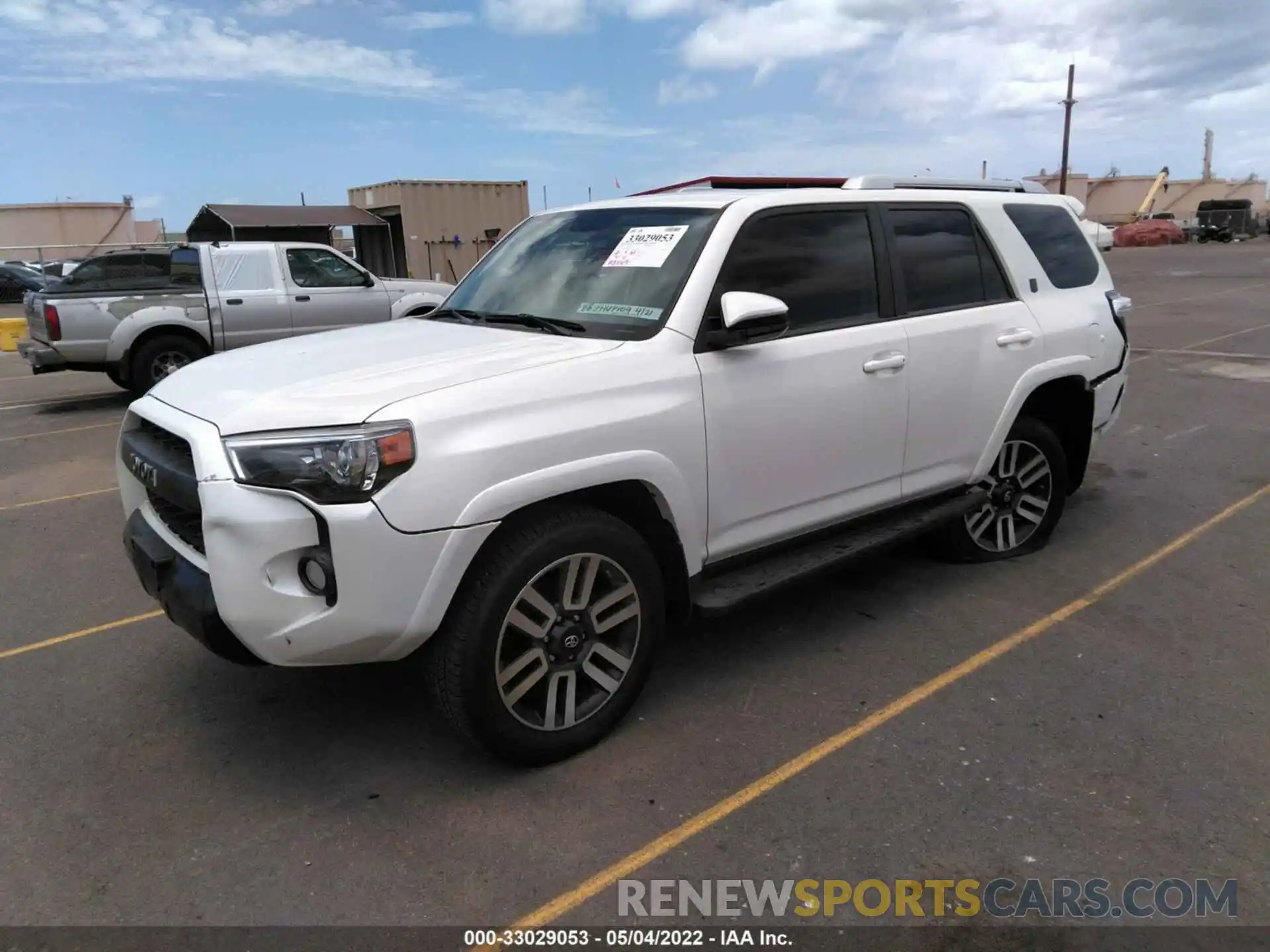 2 Photograph of a damaged car JTEZU5JR6K5204177 TOYOTA 4RUNNER 2019