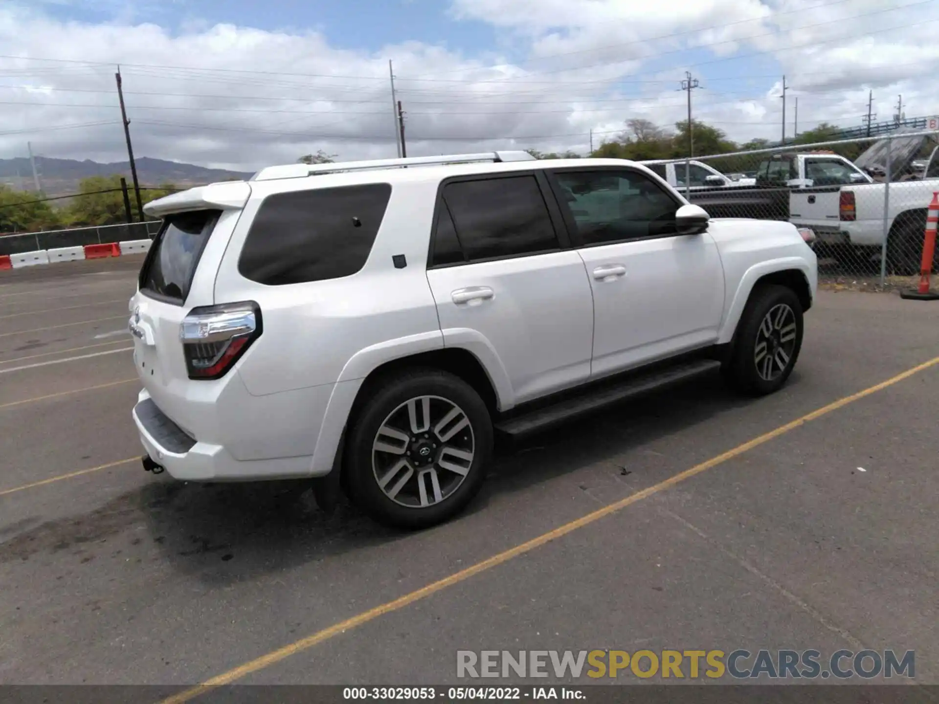 4 Фотография поврежденного автомобиля JTEZU5JR6K5204177 TOYOTA 4RUNNER 2019