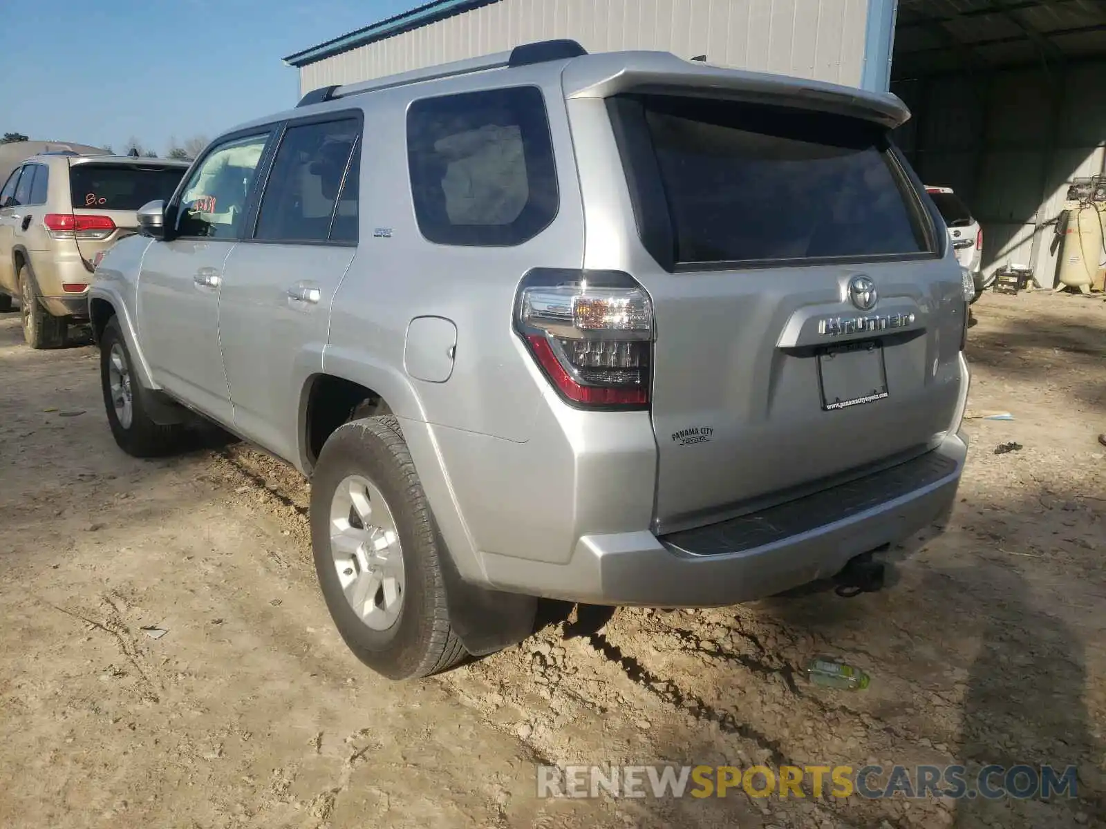 3 Photograph of a damaged car JTEZU5JR6K5206527 TOYOTA 4RUNNER 2019