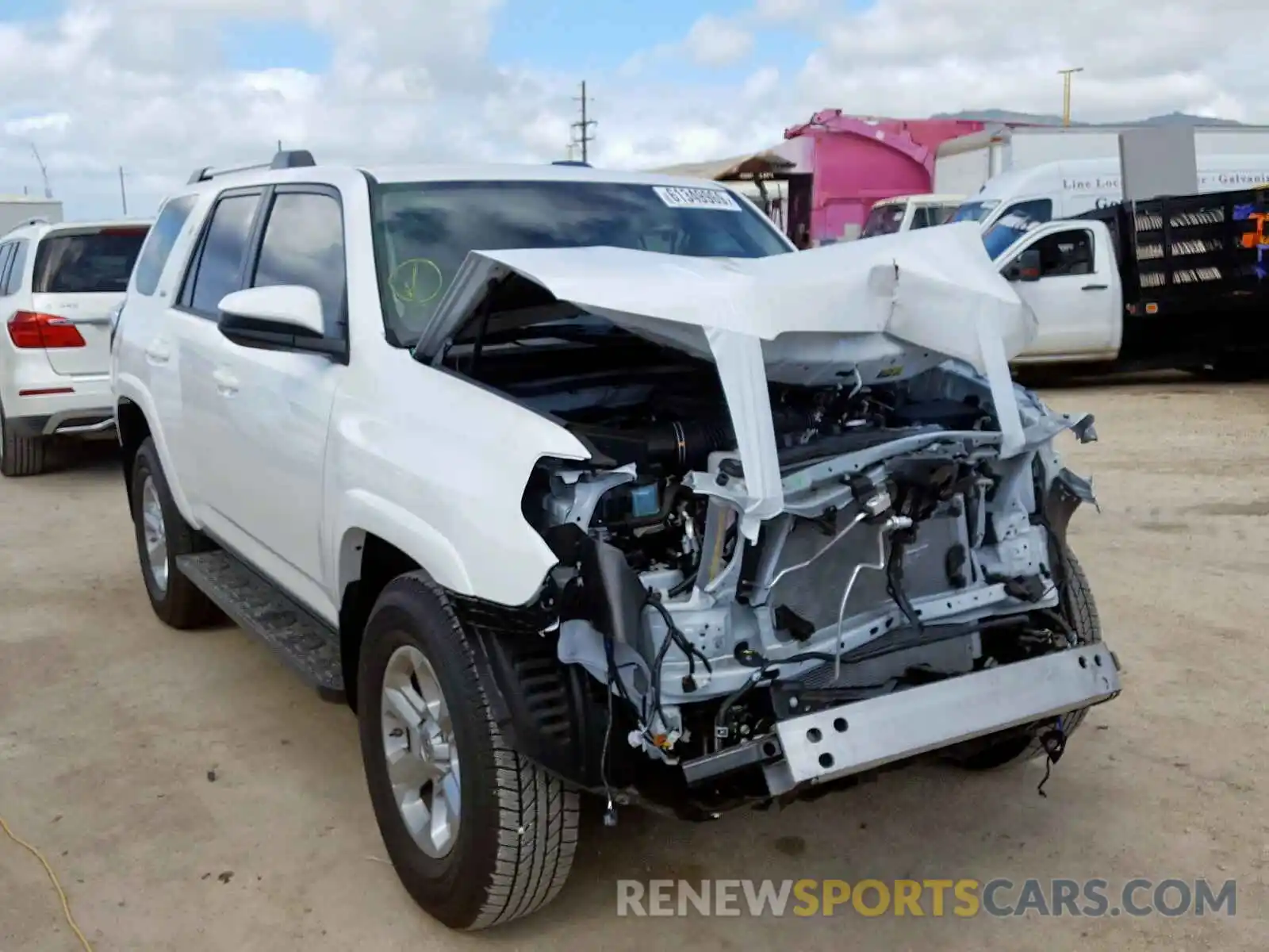 1 Photograph of a damaged car JTEZU5JR6K5210383 TOYOTA 4RUNNER 2019