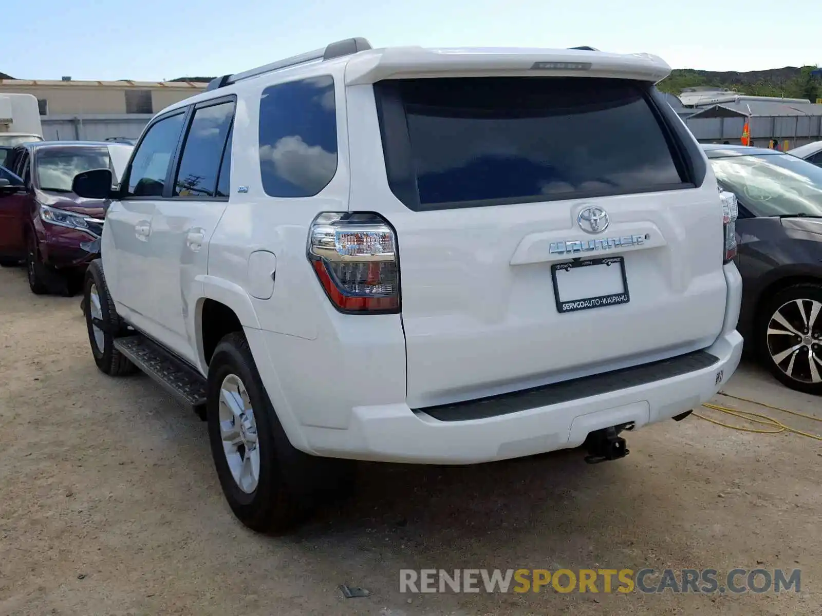 3 Photograph of a damaged car JTEZU5JR6K5210383 TOYOTA 4RUNNER 2019