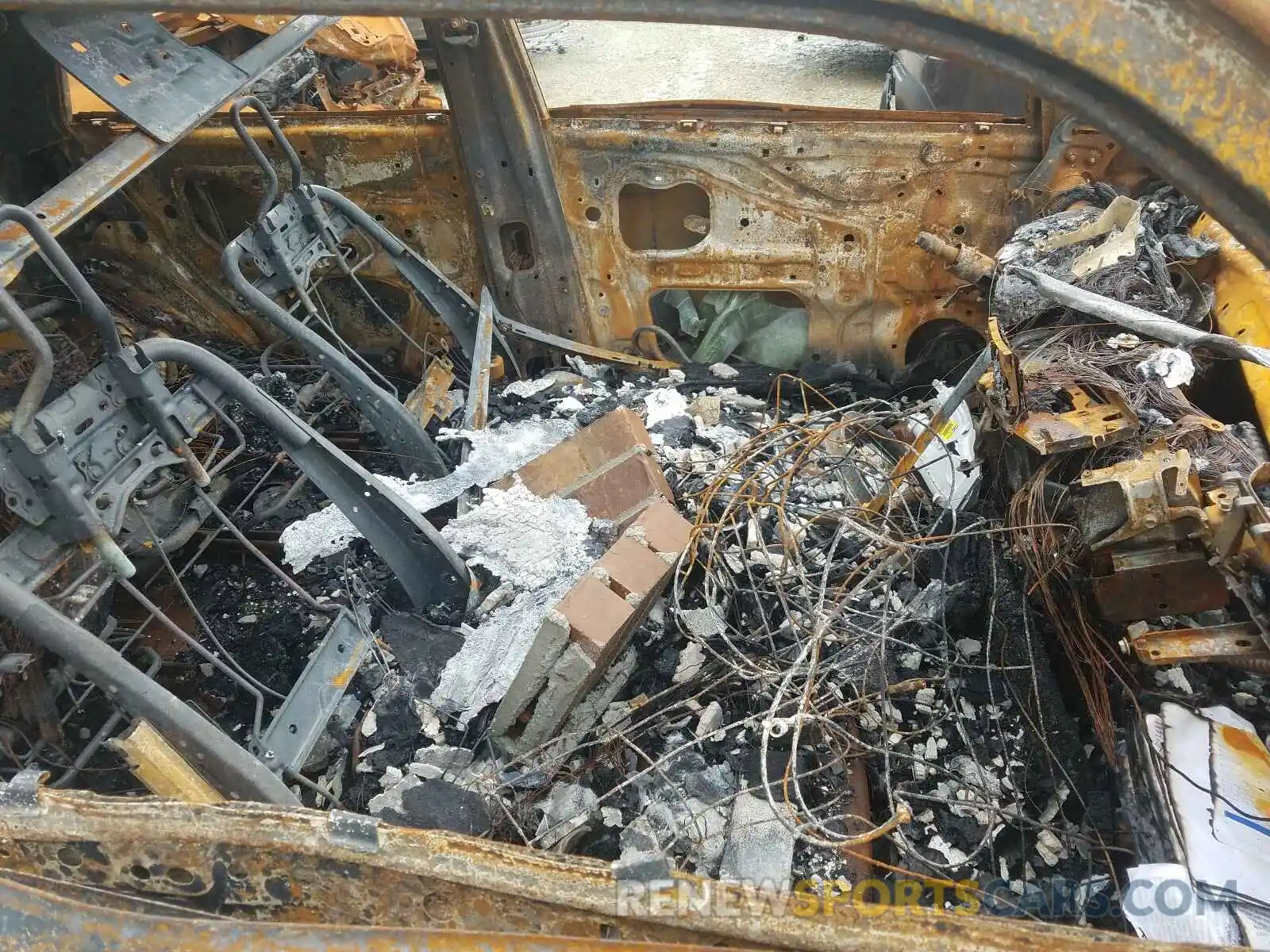 5 Photograph of a damaged car JTEZU5JR6K5210612 TOYOTA 4RUNNER 2019