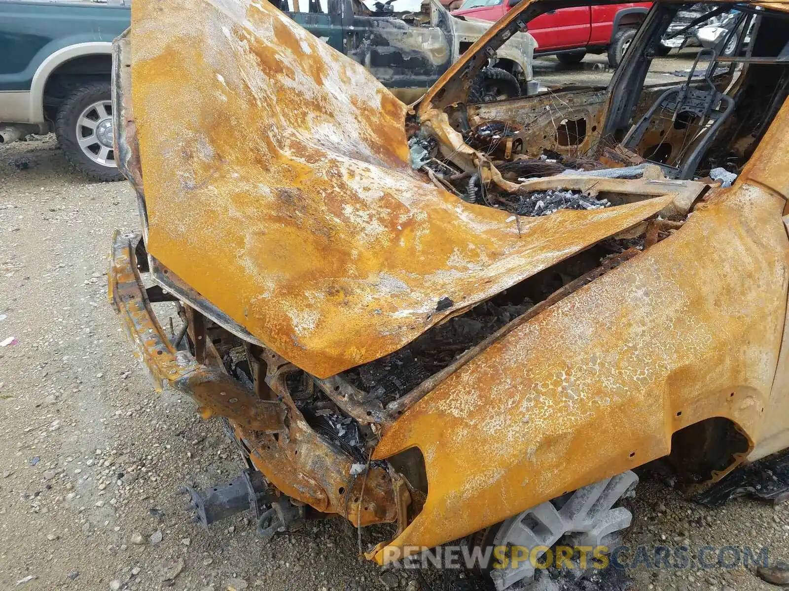 9 Photograph of a damaged car JTEZU5JR6K5210612 TOYOTA 4RUNNER 2019