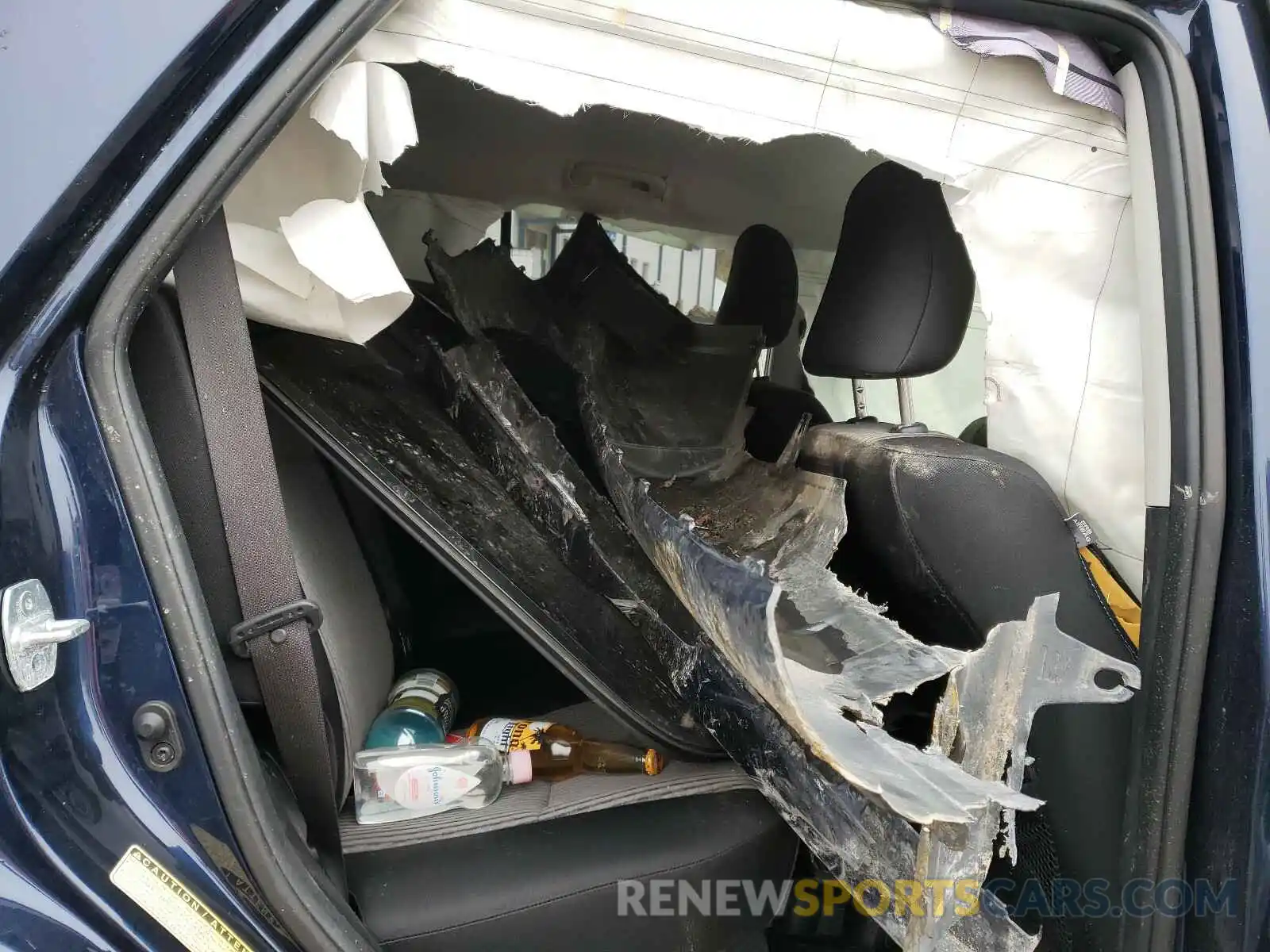 6 Photograph of a damaged car JTEZU5JR7K5192718 TOYOTA 4RUNNER 2019