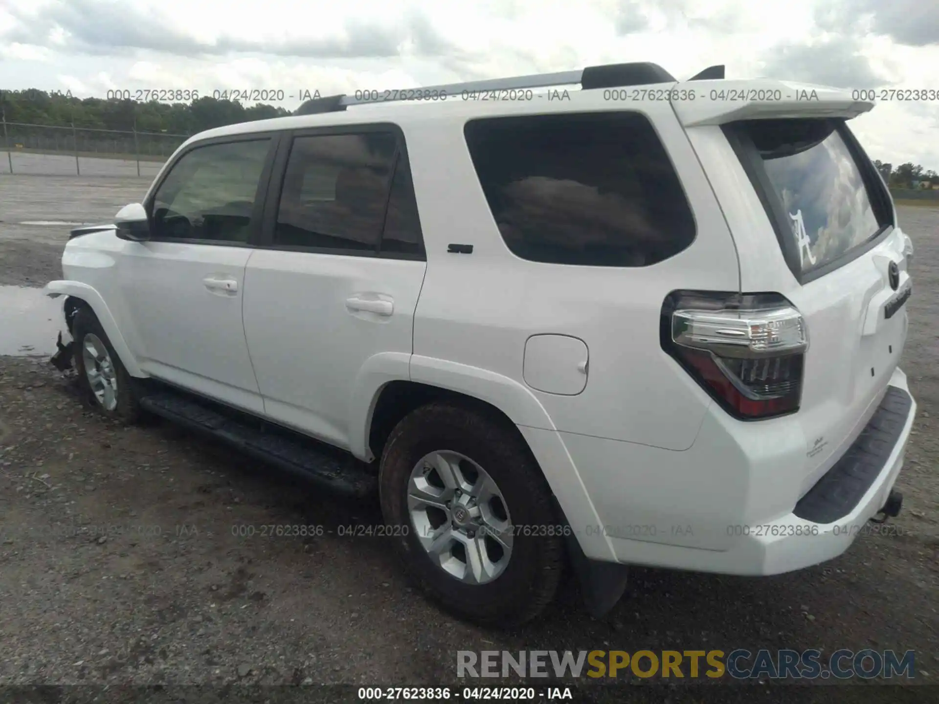 3 Photograph of a damaged car JTEZU5JR7K5193562 TOYOTA 4RUNNER 2019