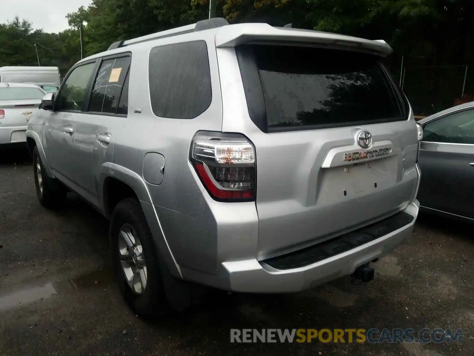 3 Photograph of a damaged car JTEZU5JR7K5196087 TOYOTA 4RUNNER 2019