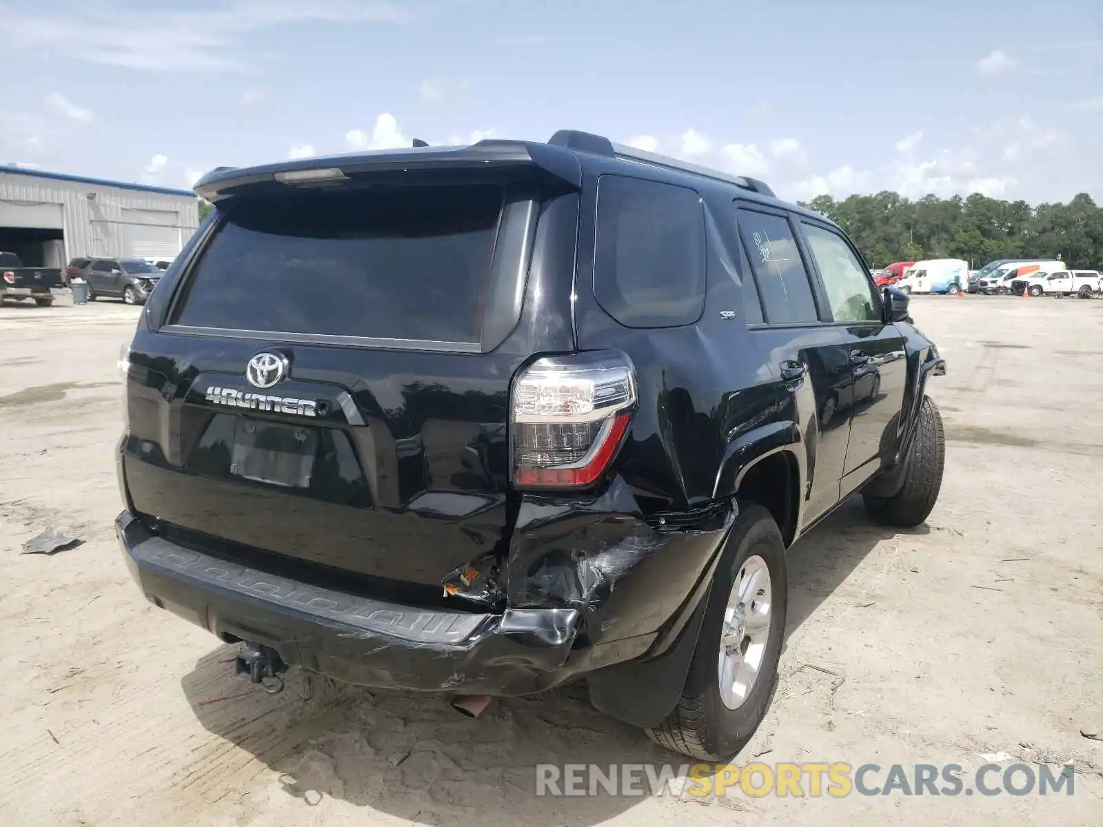 4 Photograph of a damaged car JTEZU5JR7K5197238 TOYOTA 4RUNNER 2019