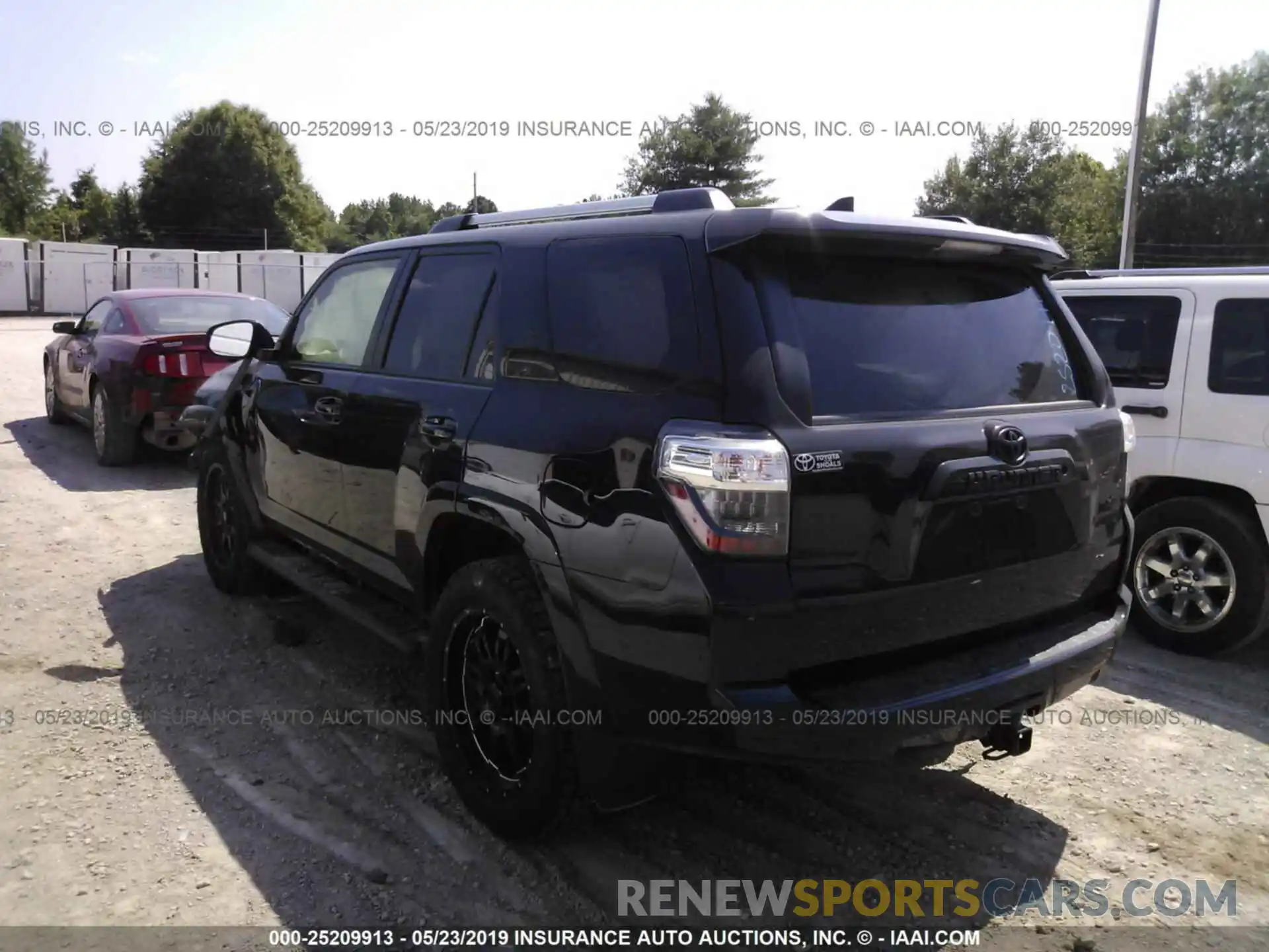 3 Photograph of a damaged car JTEZU5JR7K5199717 TOYOTA 4RUNNER 2019