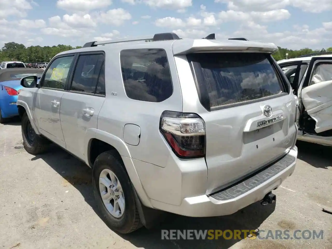 3 Photograph of a damaged car JTEZU5JR7K5201093 TOYOTA 4RUNNER 2019