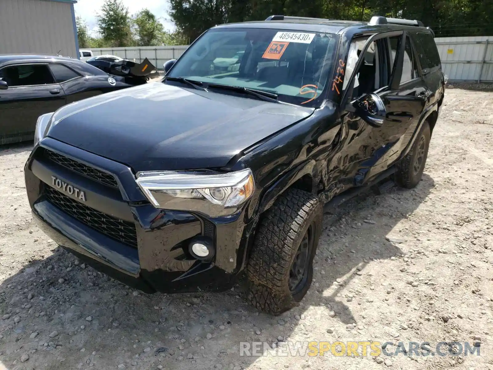 2 Photograph of a damaged car JTEZU5JR7K5203393 TOYOTA 4RUNNER 2019