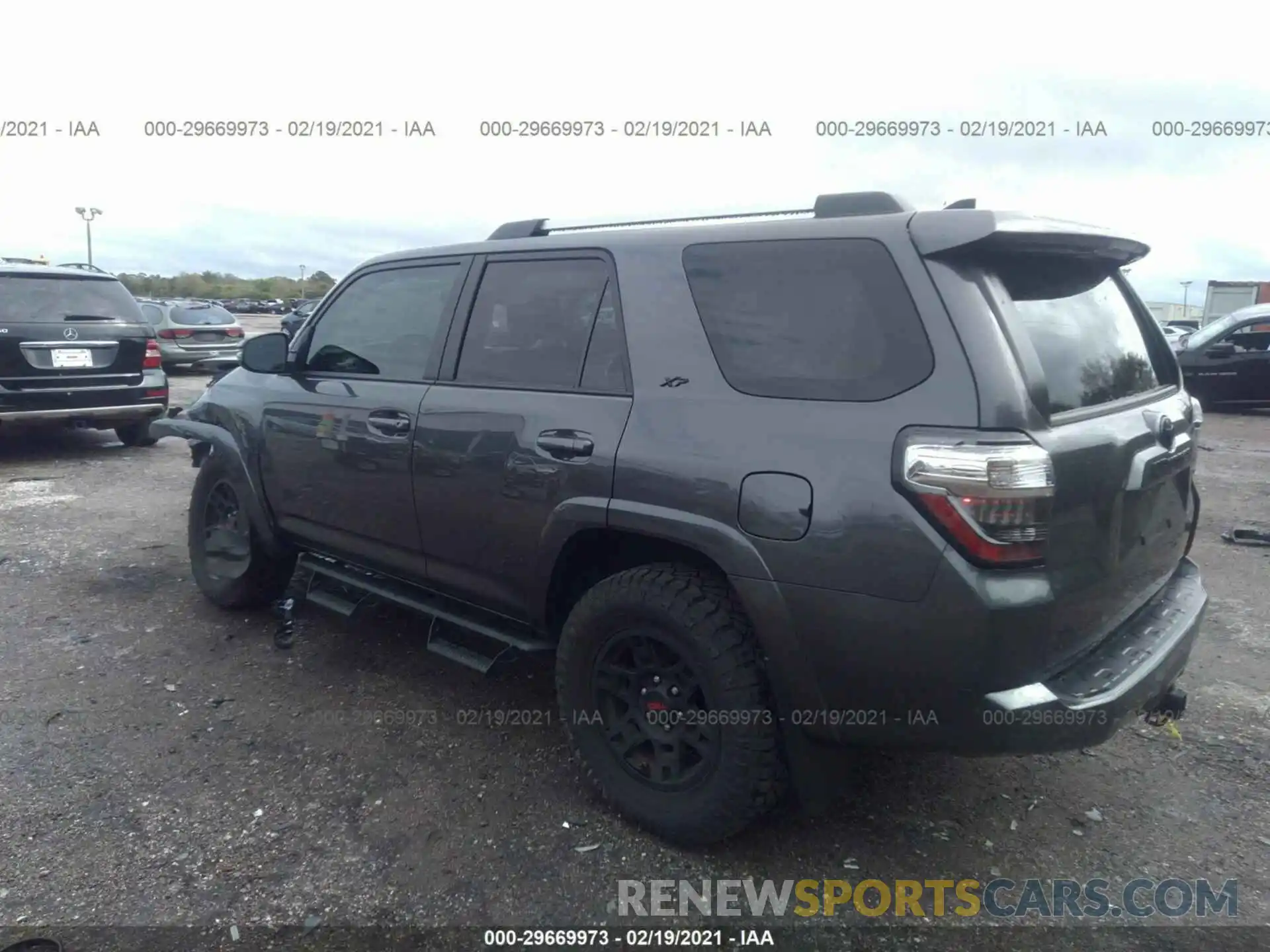 3 Photograph of a damaged car JTEZU5JR7K5210067 TOYOTA 4RUNNER 2019