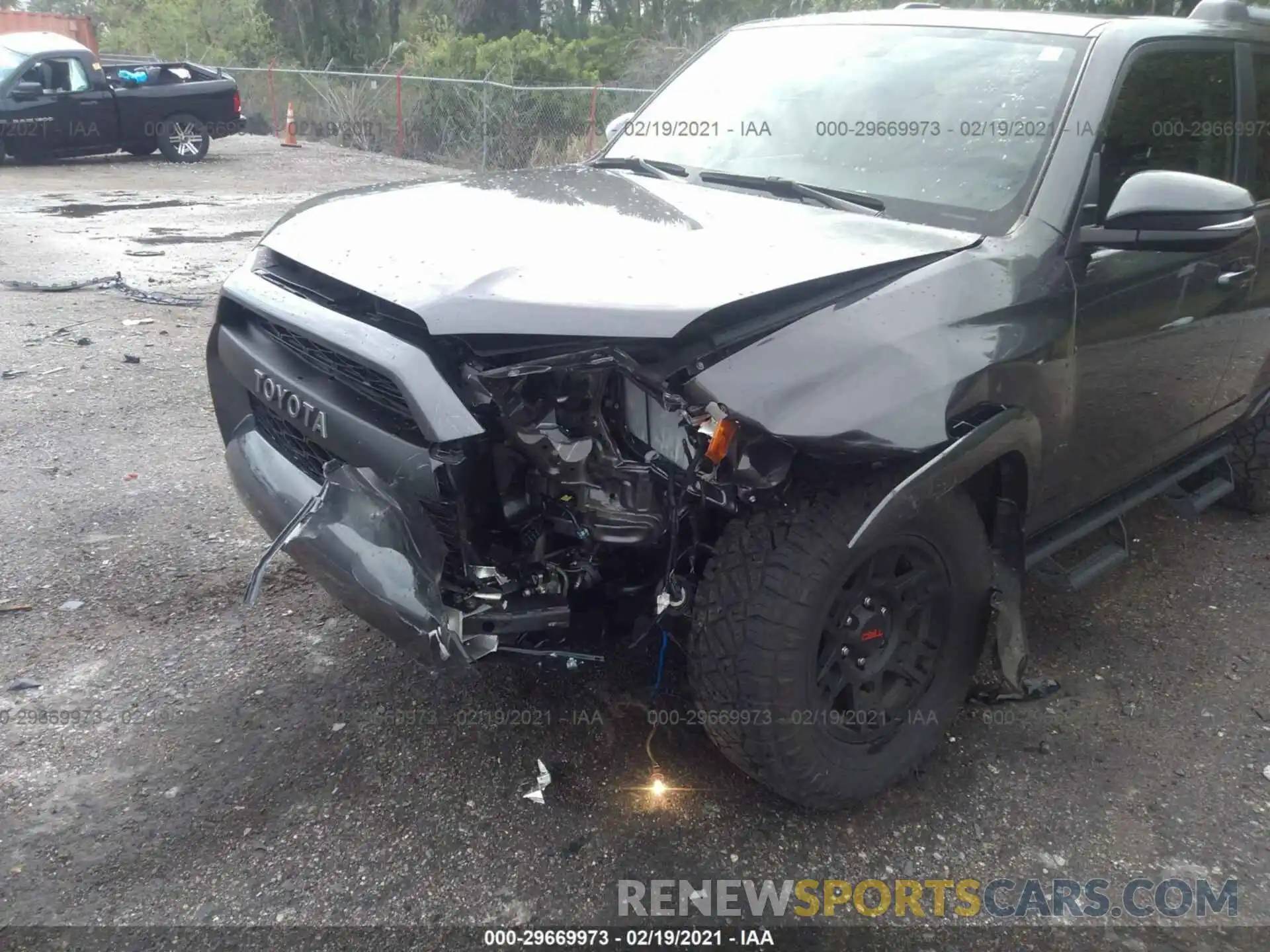 6 Photograph of a damaged car JTEZU5JR7K5210067 TOYOTA 4RUNNER 2019