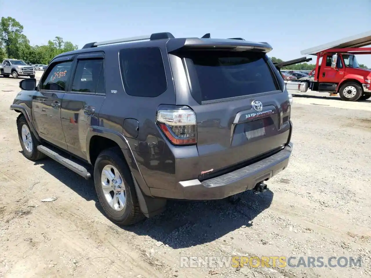 3 Photograph of a damaged car JTEZU5JR7K5212045 TOYOTA 4RUNNER 2019