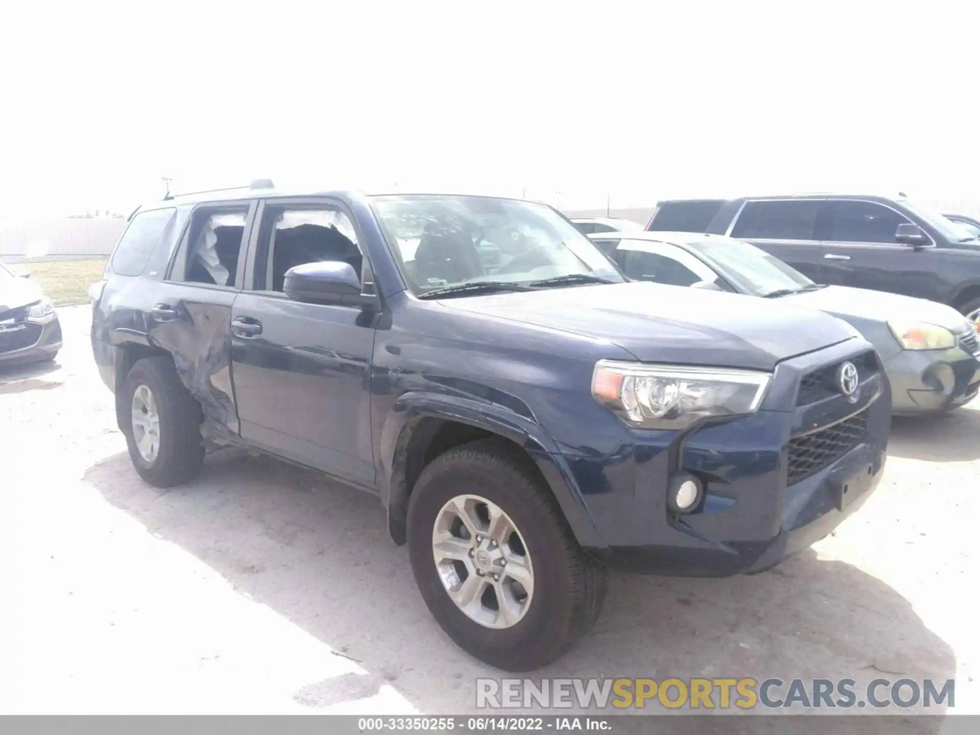 1 Photograph of a damaged car JTEZU5JR8K5192727 TOYOTA 4RUNNER 2019