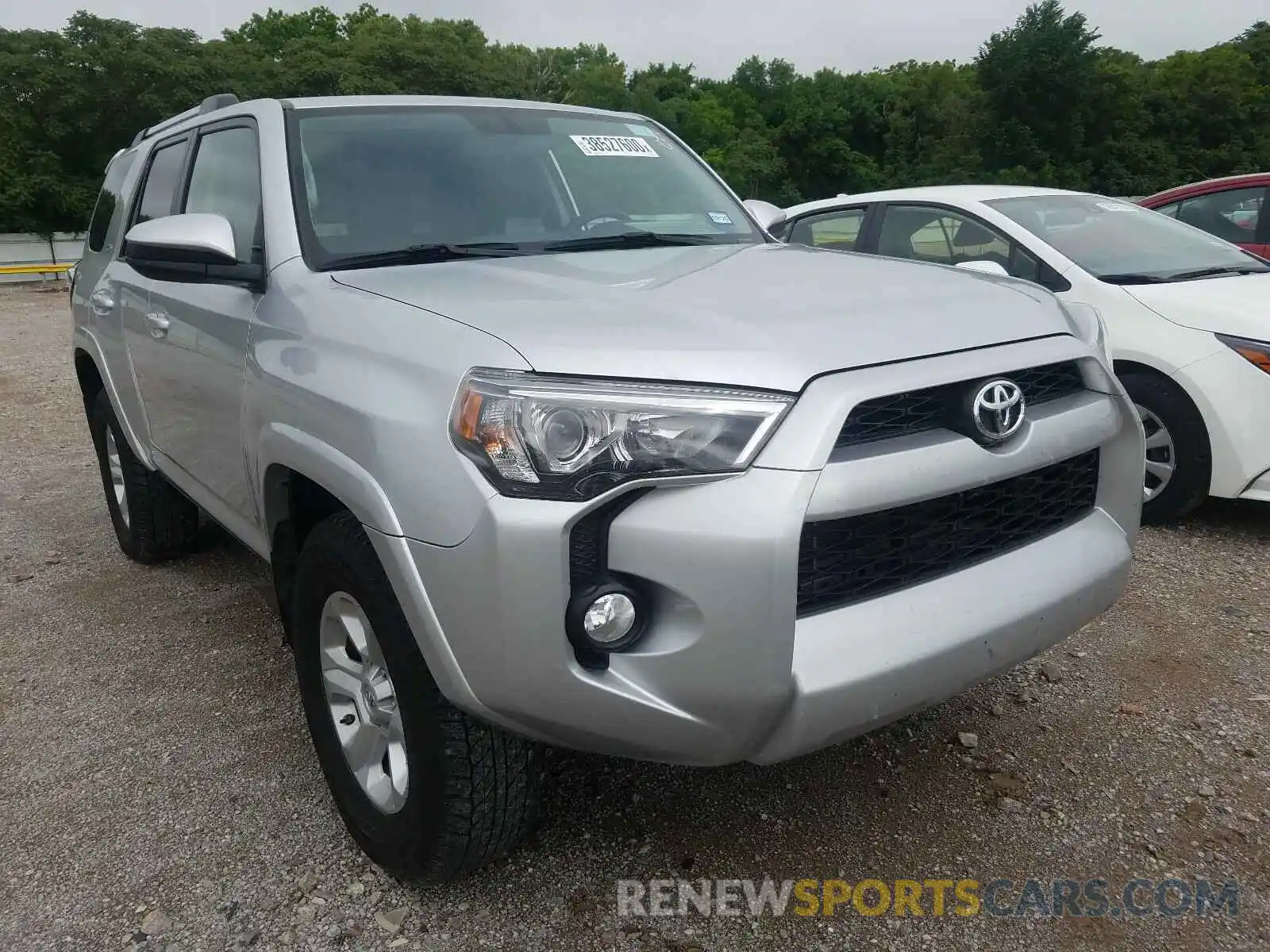 1 Photograph of a damaged car JTEZU5JR8K5193246 TOYOTA 4RUNNER 2019