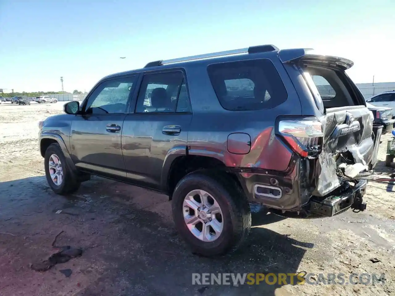 2 Photograph of a damaged car JTEZU5JR8K5194347 TOYOTA 4RUNNER 2019