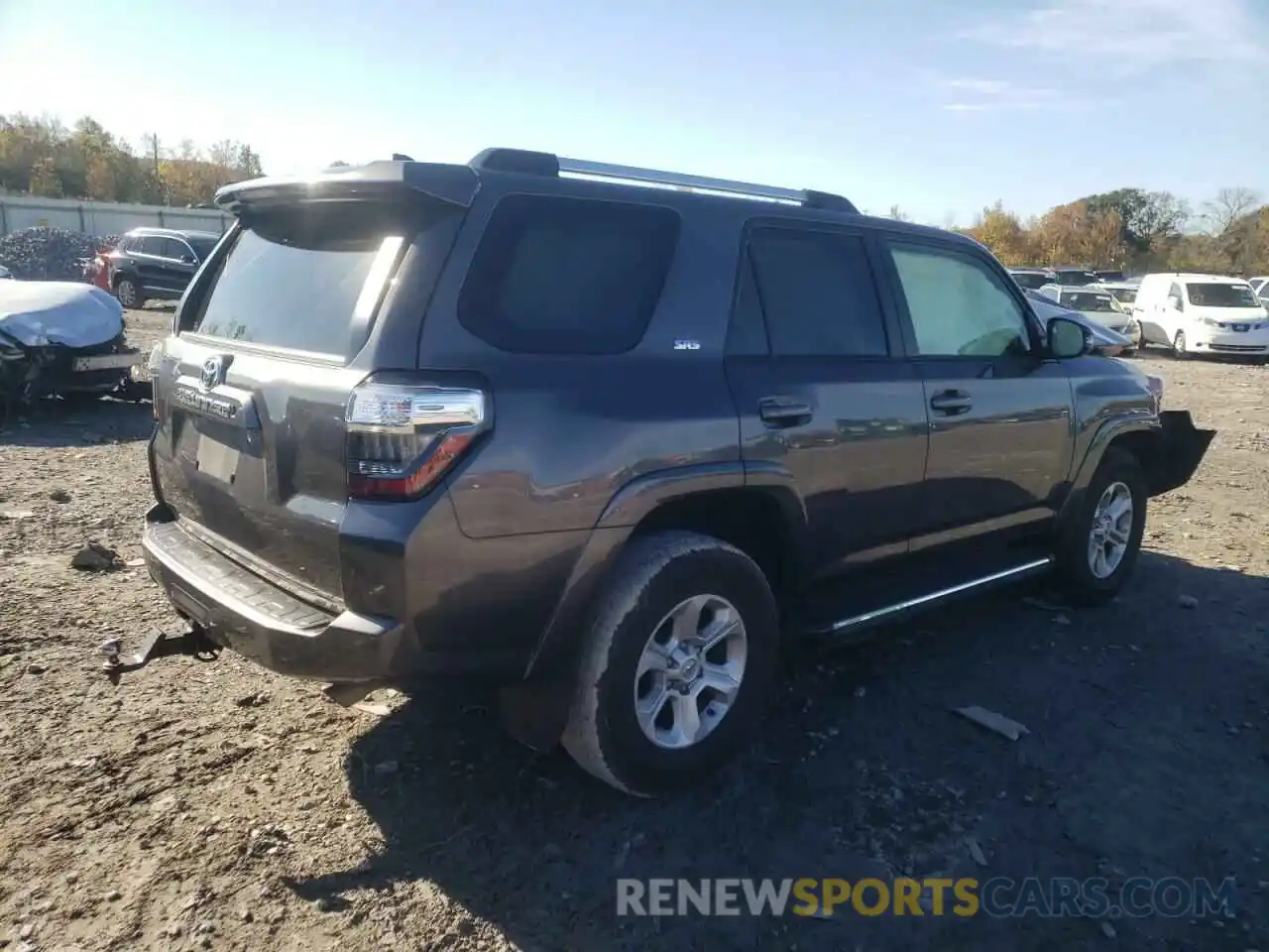 4 Photograph of a damaged car JTEZU5JR8K5197037 TOYOTA 4RUNNER 2019