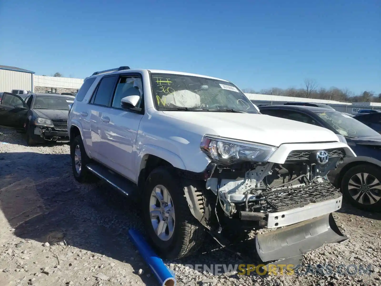 1 Photograph of a damaged car JTEZU5JR8K5197295 TOYOTA 4RUNNER 2019