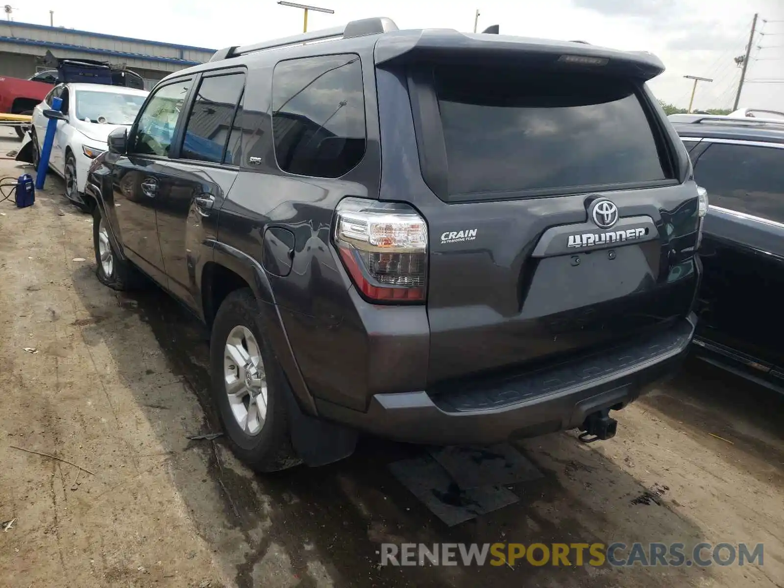 3 Photograph of a damaged car JTEZU5JR8K5197491 TOYOTA 4RUNNER 2019