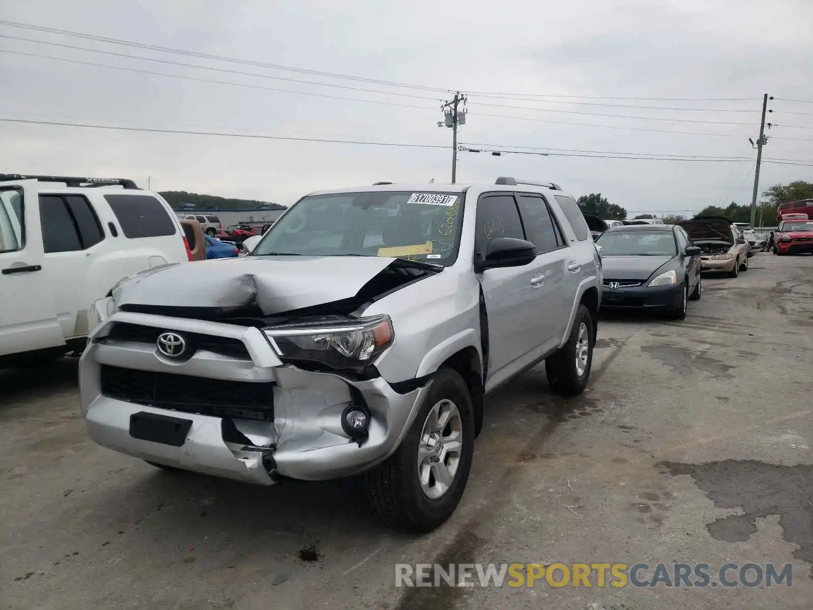 2 Photograph of a damaged car JTEZU5JR8K5198186 TOYOTA 4RUNNER 2019