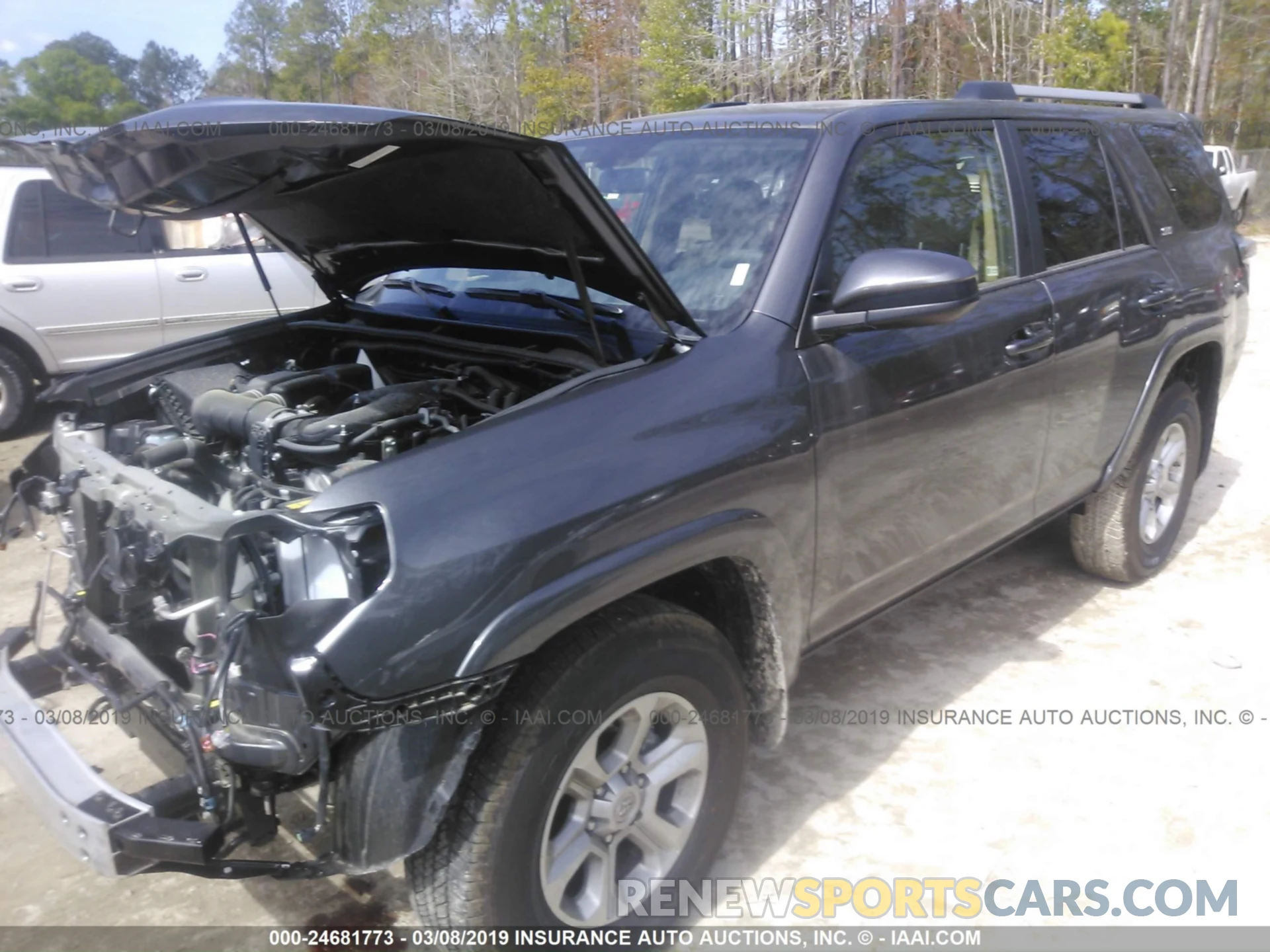 2 Photograph of a damaged car JTEZU5JR8K5198608 TOYOTA 4RUNNER 2019