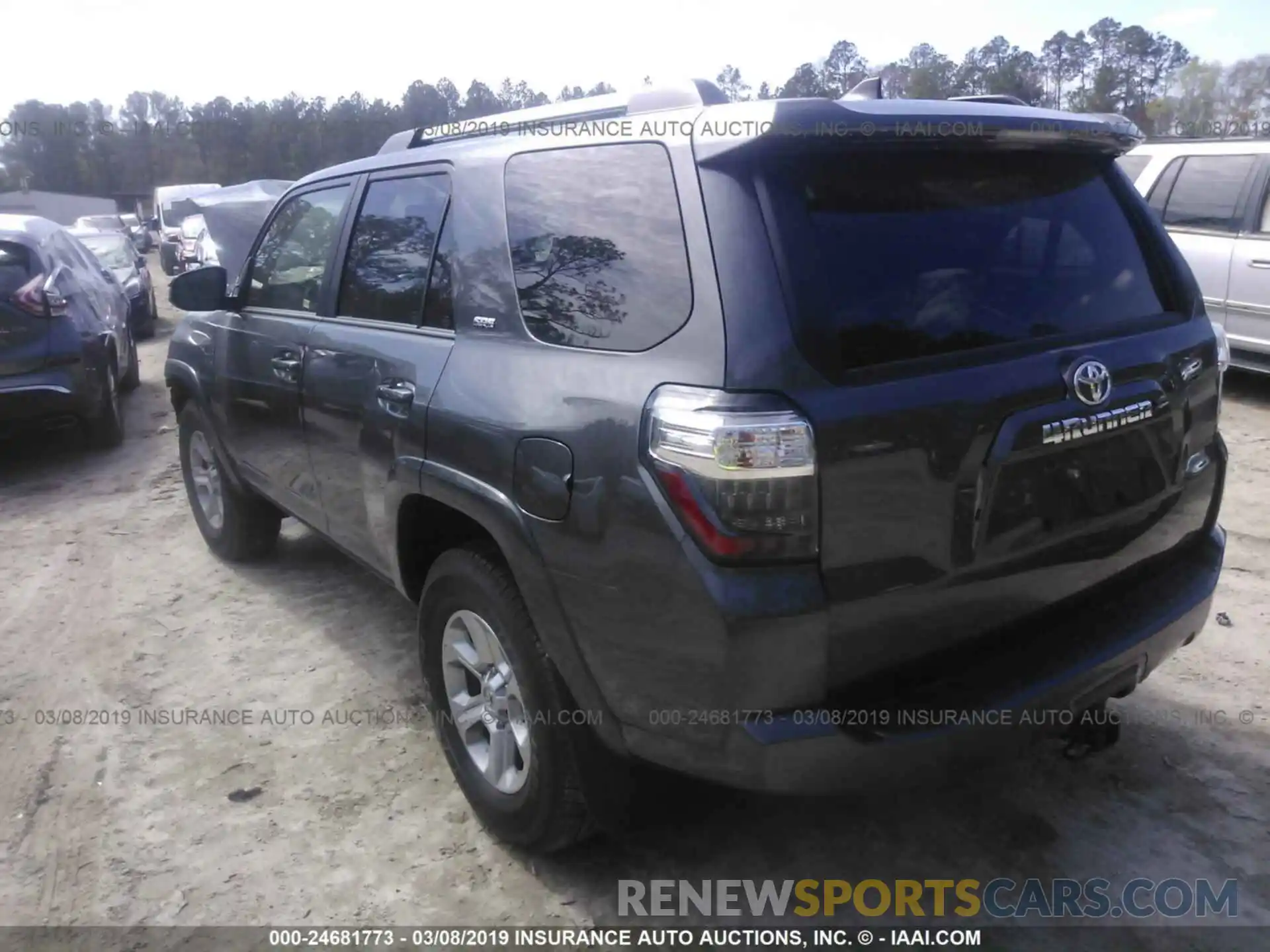 3 Photograph of a damaged car JTEZU5JR8K5198608 TOYOTA 4RUNNER 2019