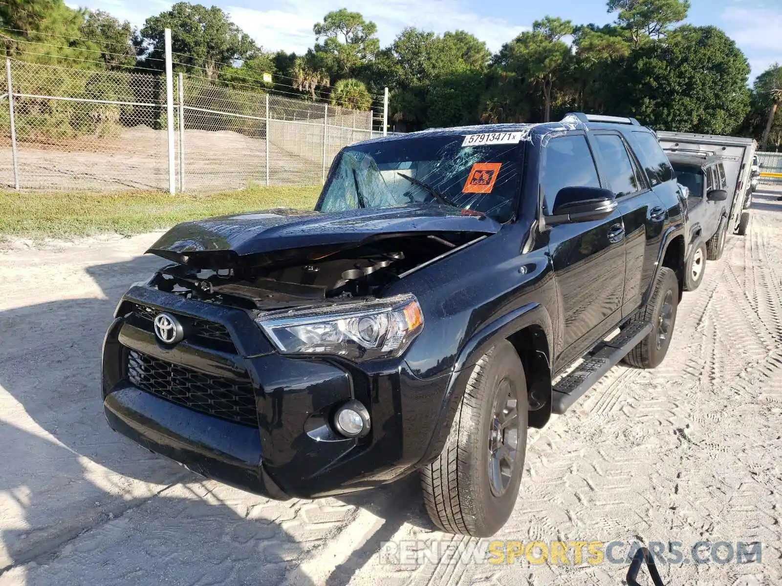 2 Photograph of a damaged car JTEZU5JR8K5199404 TOYOTA 4RUNNER 2019