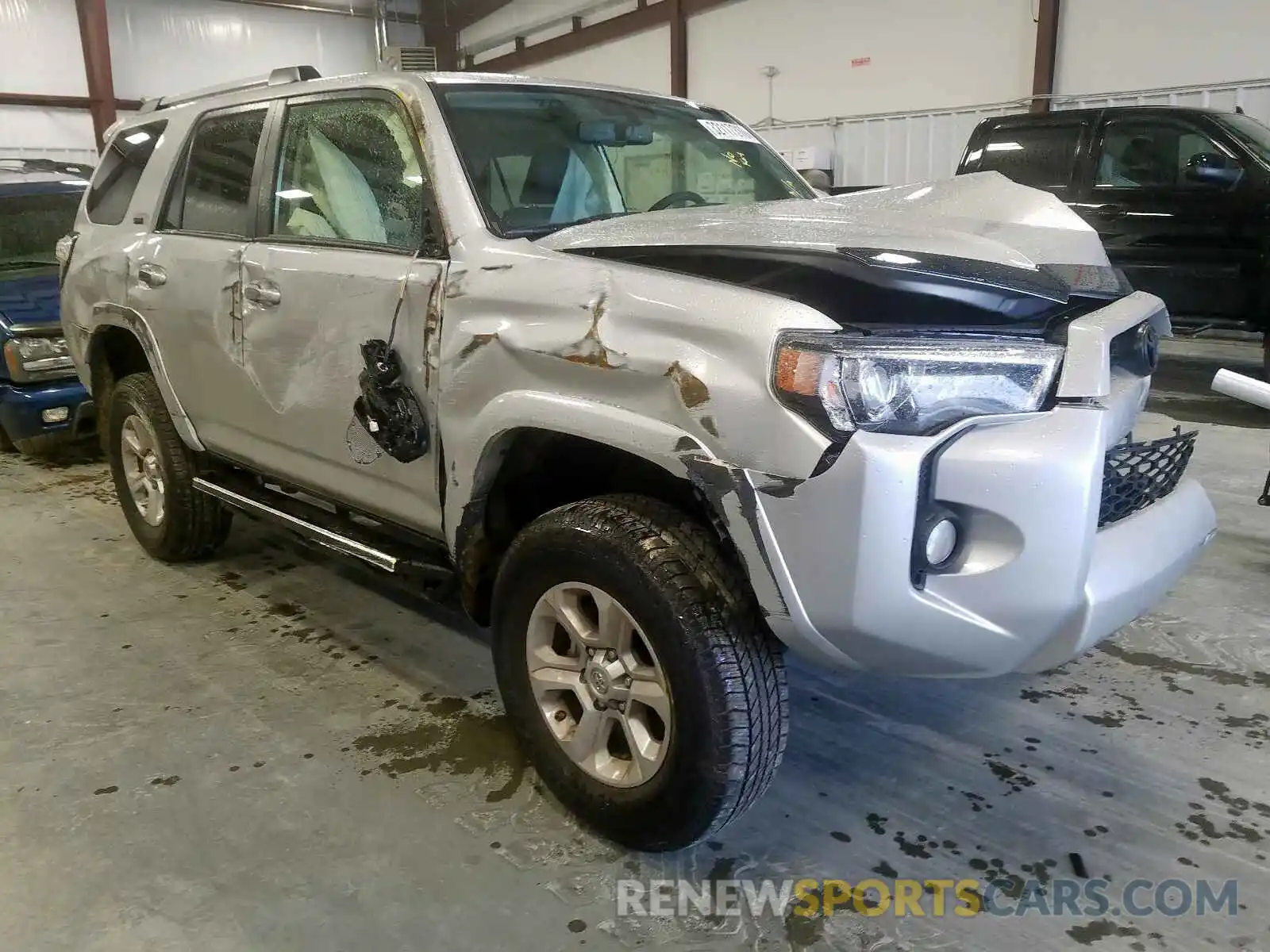 1 Photograph of a damaged car JTEZU5JR8K5203063 TOYOTA 4RUNNER 2019