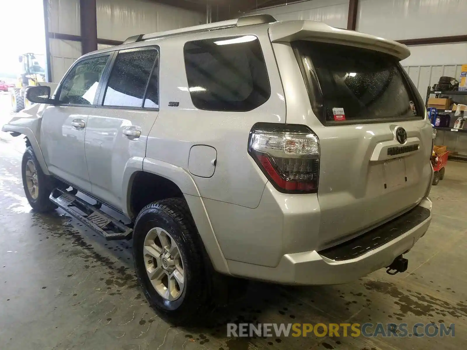 3 Photograph of a damaged car JTEZU5JR8K5203063 TOYOTA 4RUNNER 2019