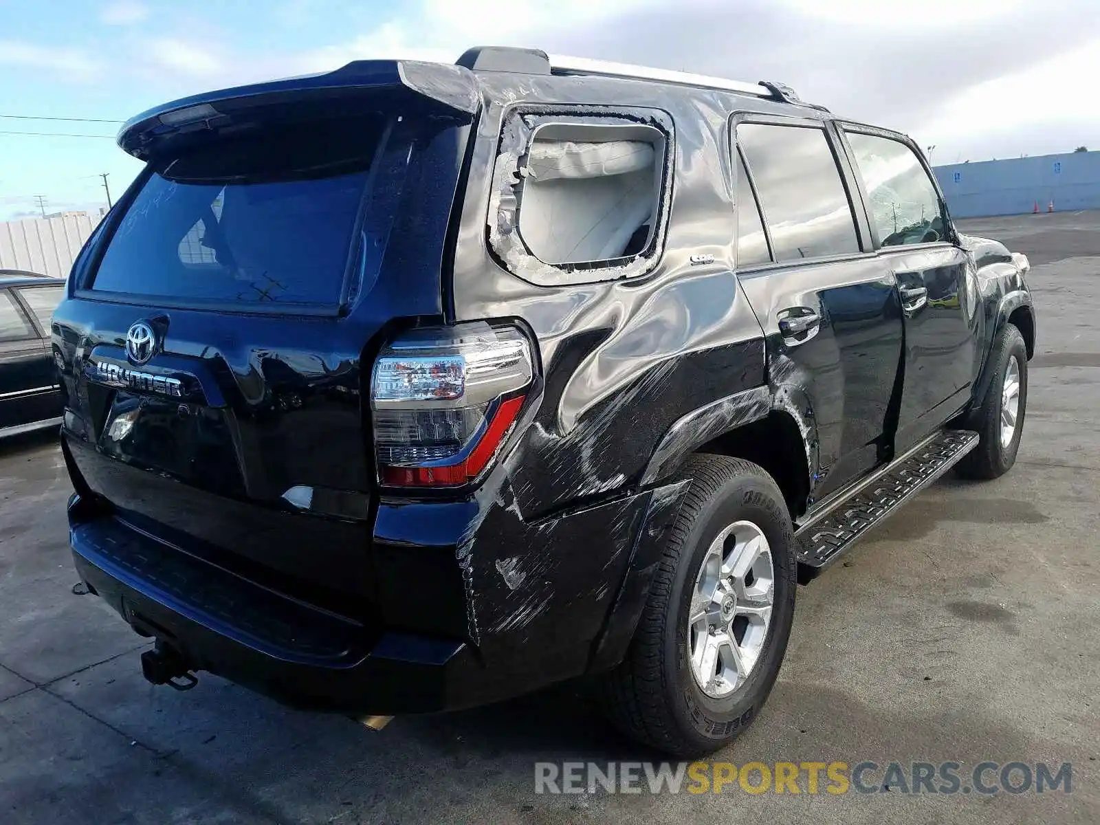 4 Фотография поврежденного автомобиля JTEZU5JR8K5206805 TOYOTA 4RUNNER 2019