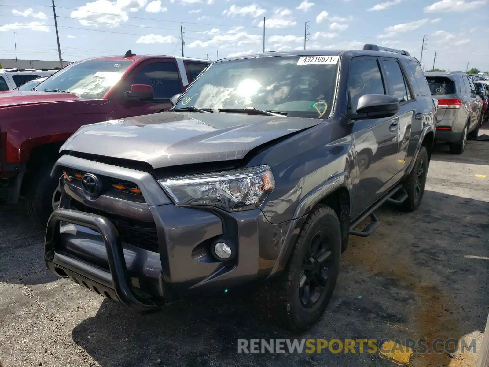 2 Photograph of a damaged car JTEZU5JR8K5208120 TOYOTA 4RUNNER 2019