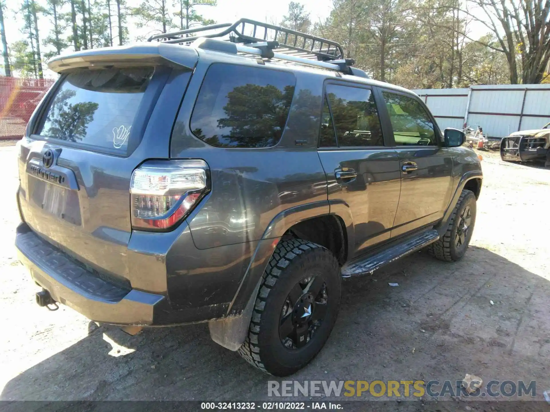 4 Фотография поврежденного автомобиля JTEZU5JR8K5211504 TOYOTA 4RUNNER 2019