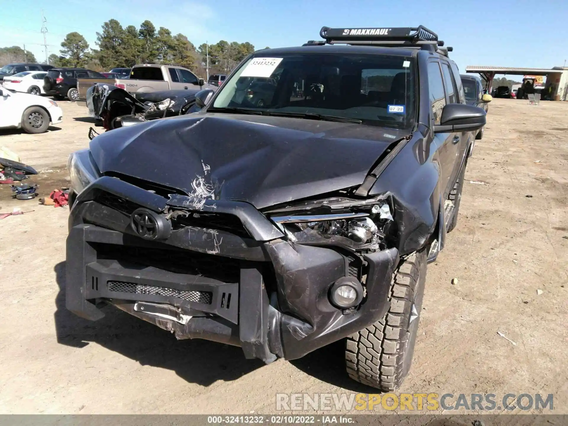 6 Photograph of a damaged car JTEZU5JR8K5211504 TOYOTA 4RUNNER 2019