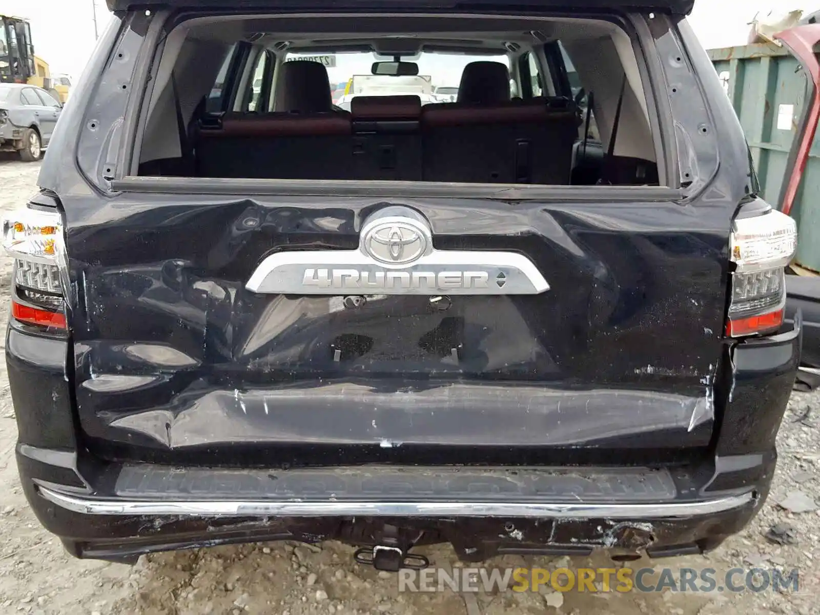 9 Photograph of a damaged car JTEZU5JR8K5211891 TOYOTA 4RUNNER 2019