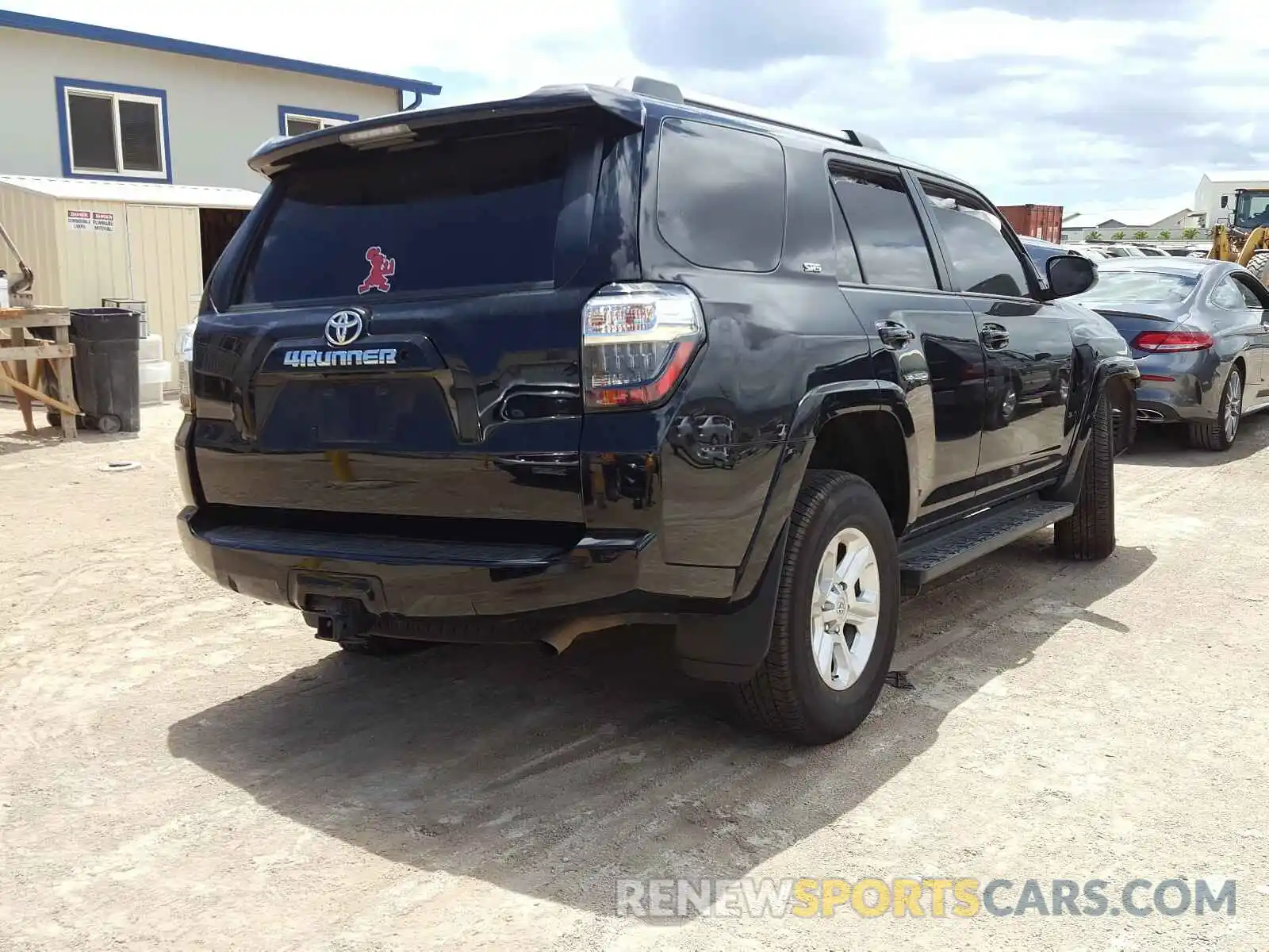 4 Photograph of a damaged car JTEZU5JR9K5193790 TOYOTA 4RUNNER 2019