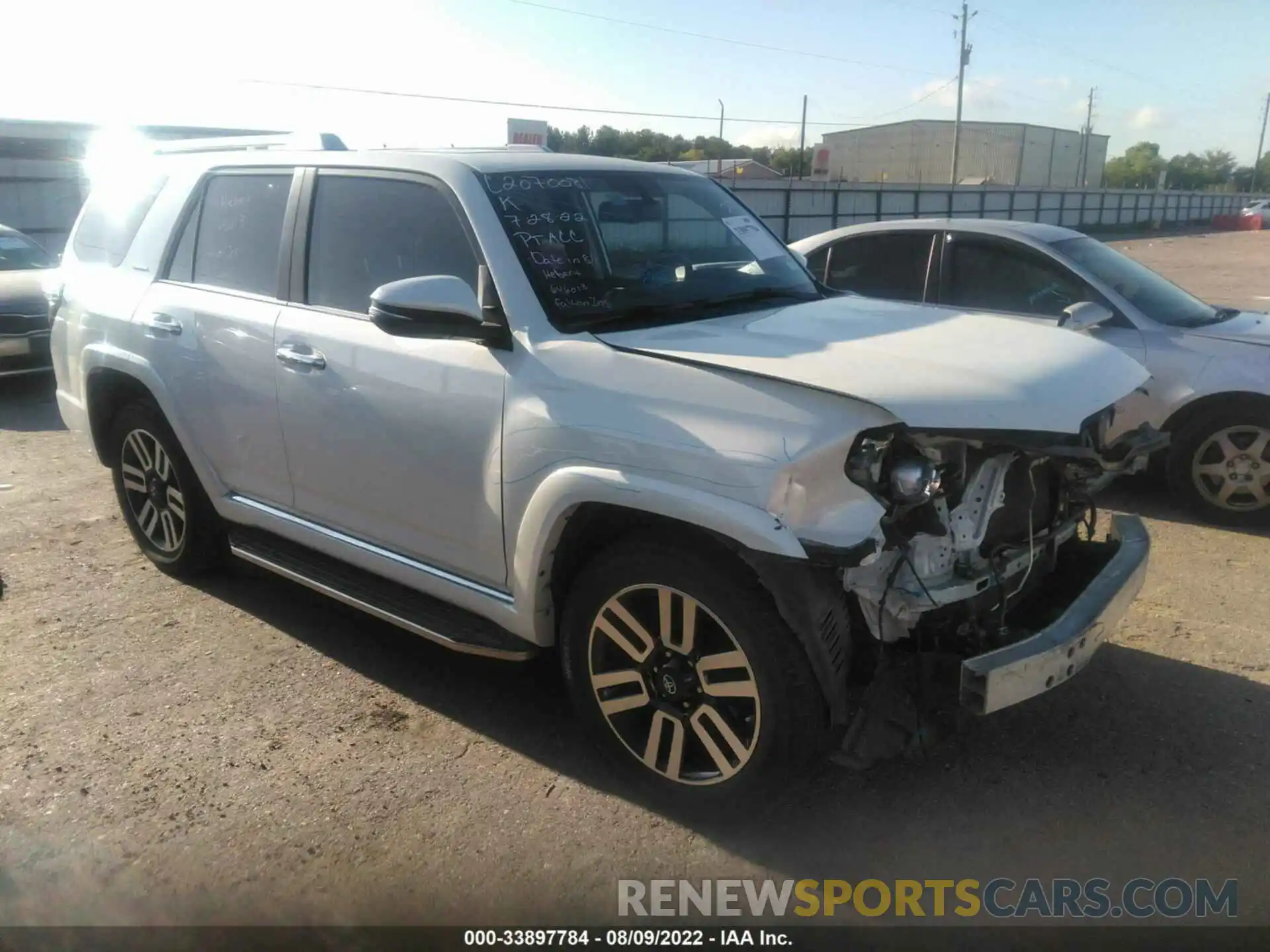 1 Фотография поврежденного автомобиля JTEZU5JR9K5197077 TOYOTA 4RUNNER 2019