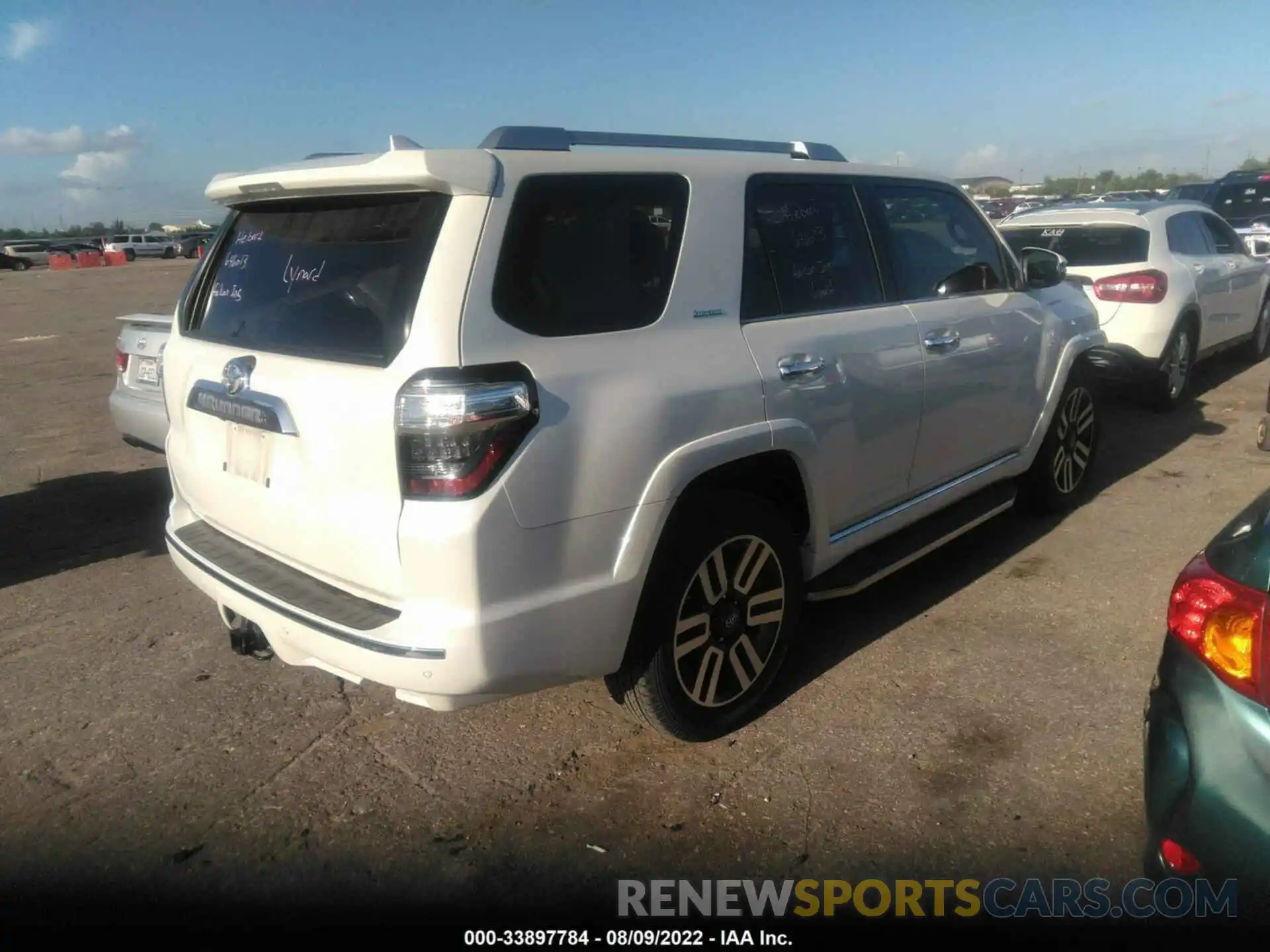 4 Фотография поврежденного автомобиля JTEZU5JR9K5197077 TOYOTA 4RUNNER 2019