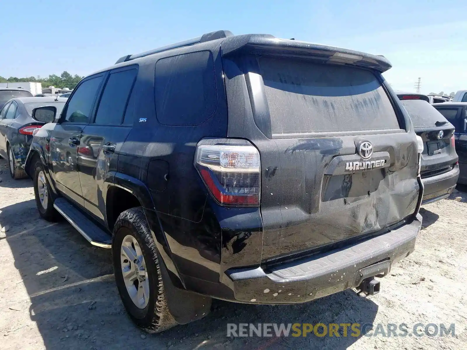 3 Photograph of a damaged car JTEZU5JR9K5200527 TOYOTA 4RUNNER 2019