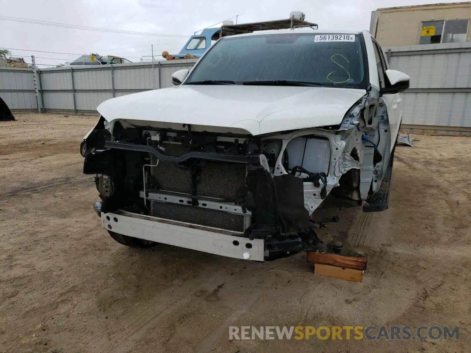 9 Photograph of a damaged car JTEZU5JR9K5201810 TOYOTA 4RUNNER 2019