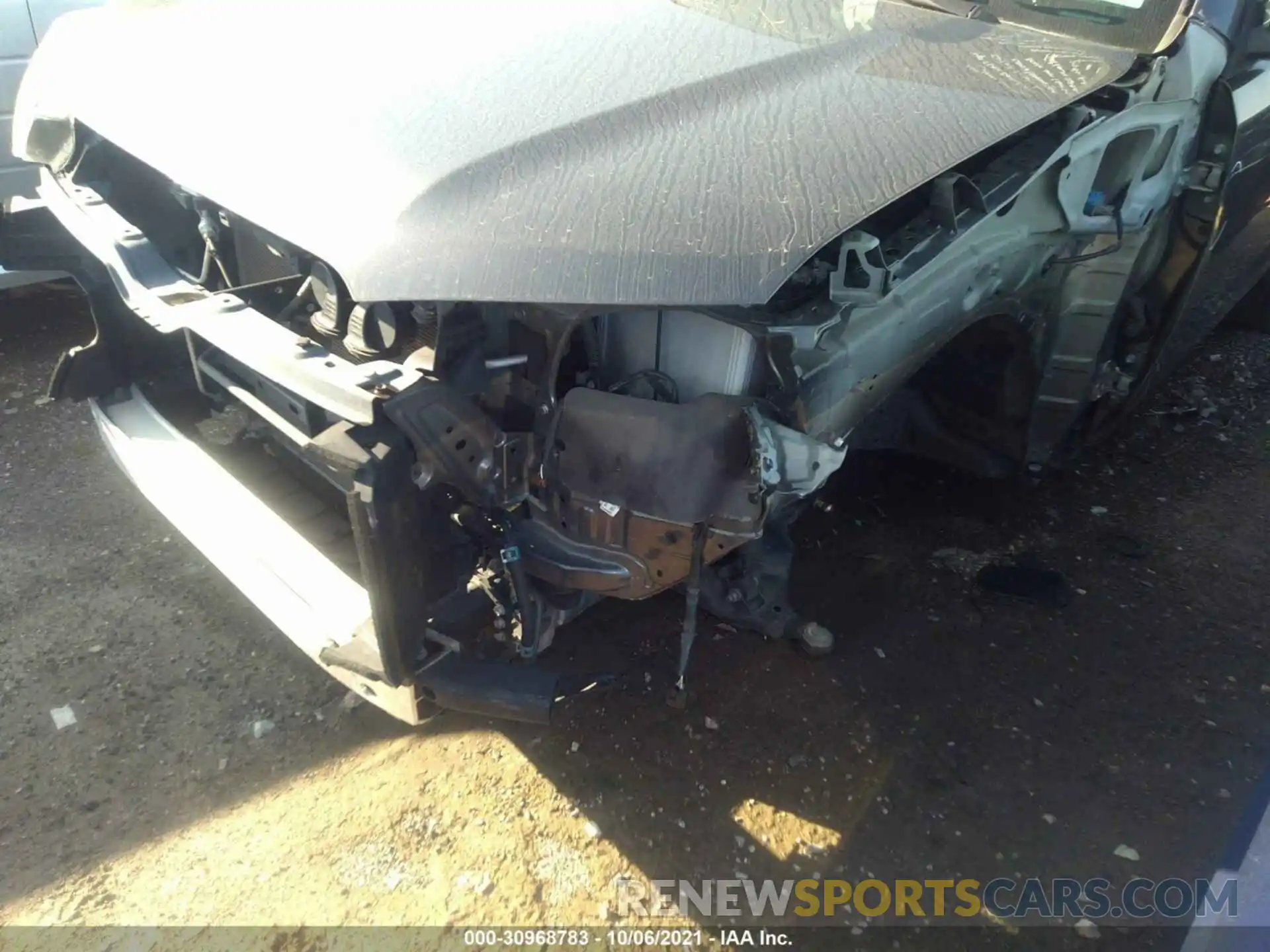 6 Photograph of a damaged car JTEZU5JR9K5202438 TOYOTA 4RUNNER 2019